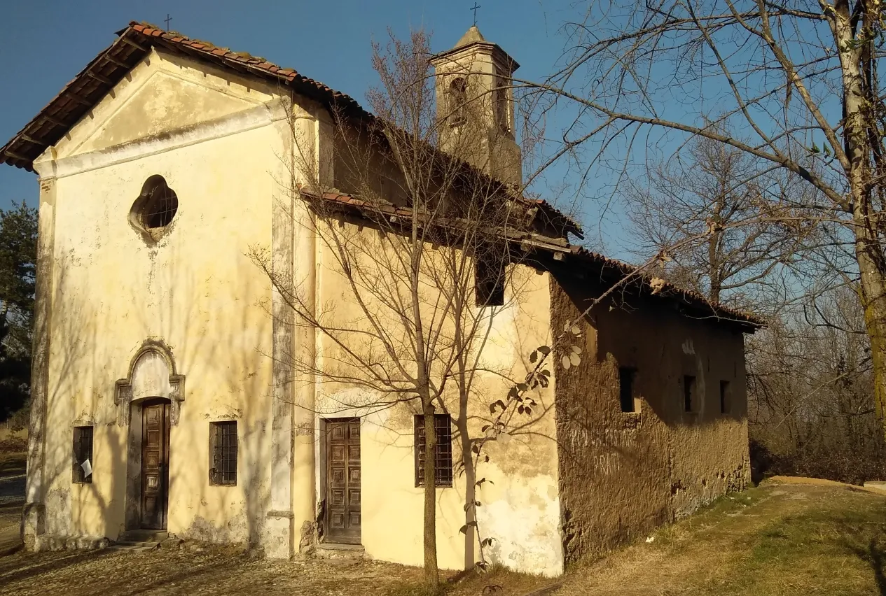 Photo showing: La chiesa di San Grato a Baratonia (Varisella, TO)