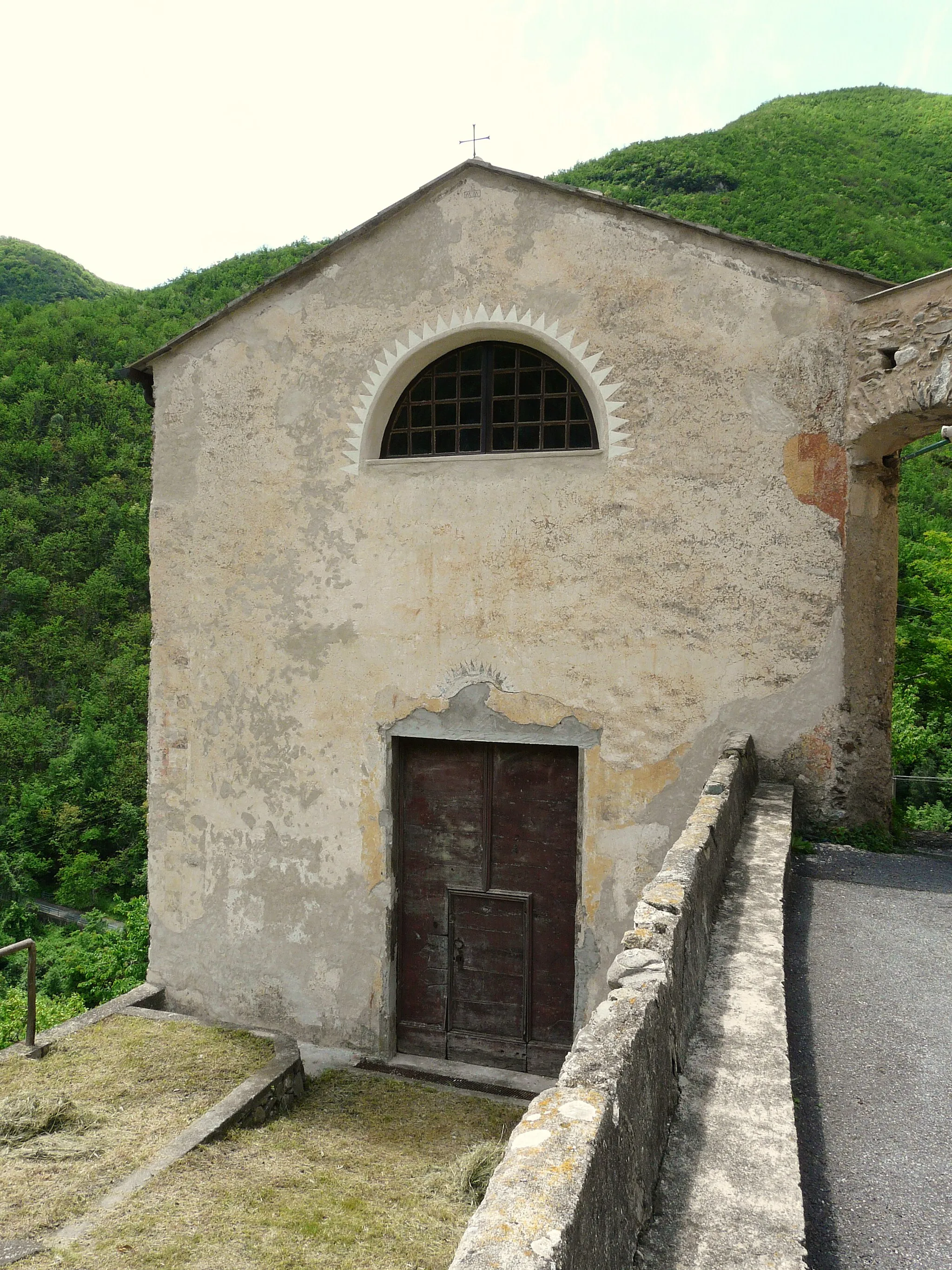 Photo showing: Oratorio presso Nasino, Liguria, Italia