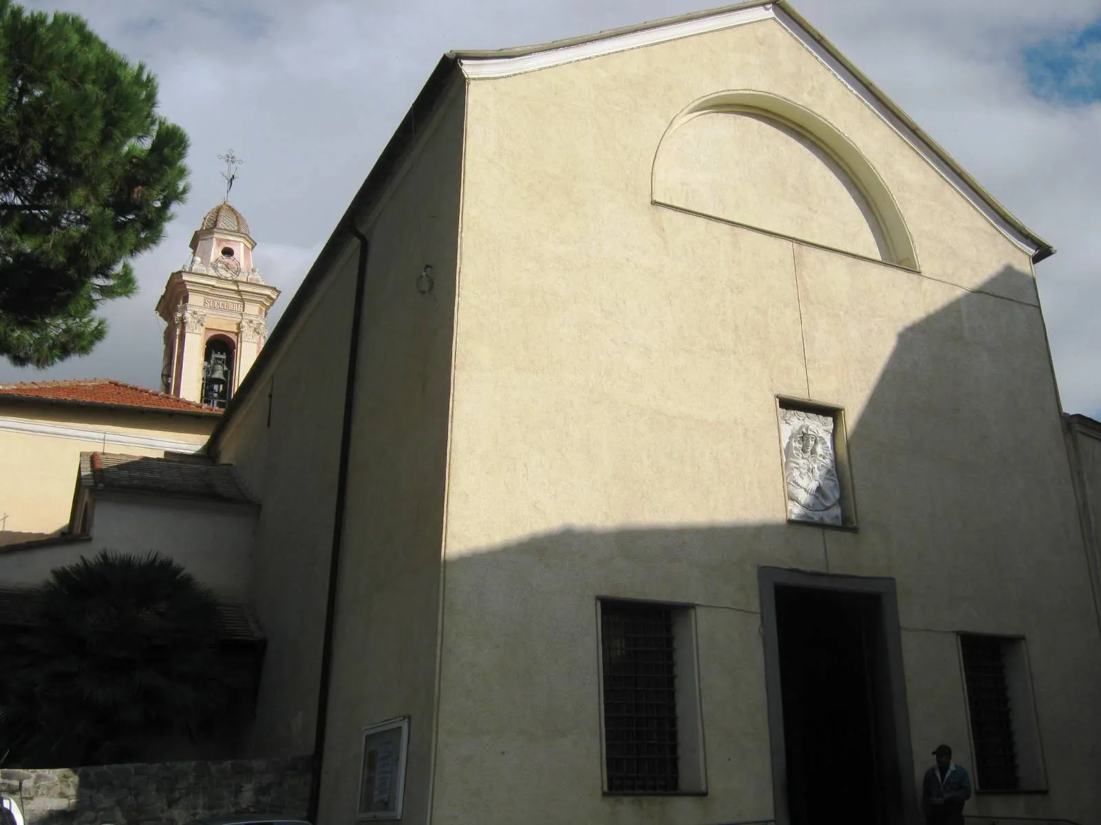 Photo showing: R.K.Kerk Santuario-Parocchia N.S.del Soccorso in Pietra Ligure.