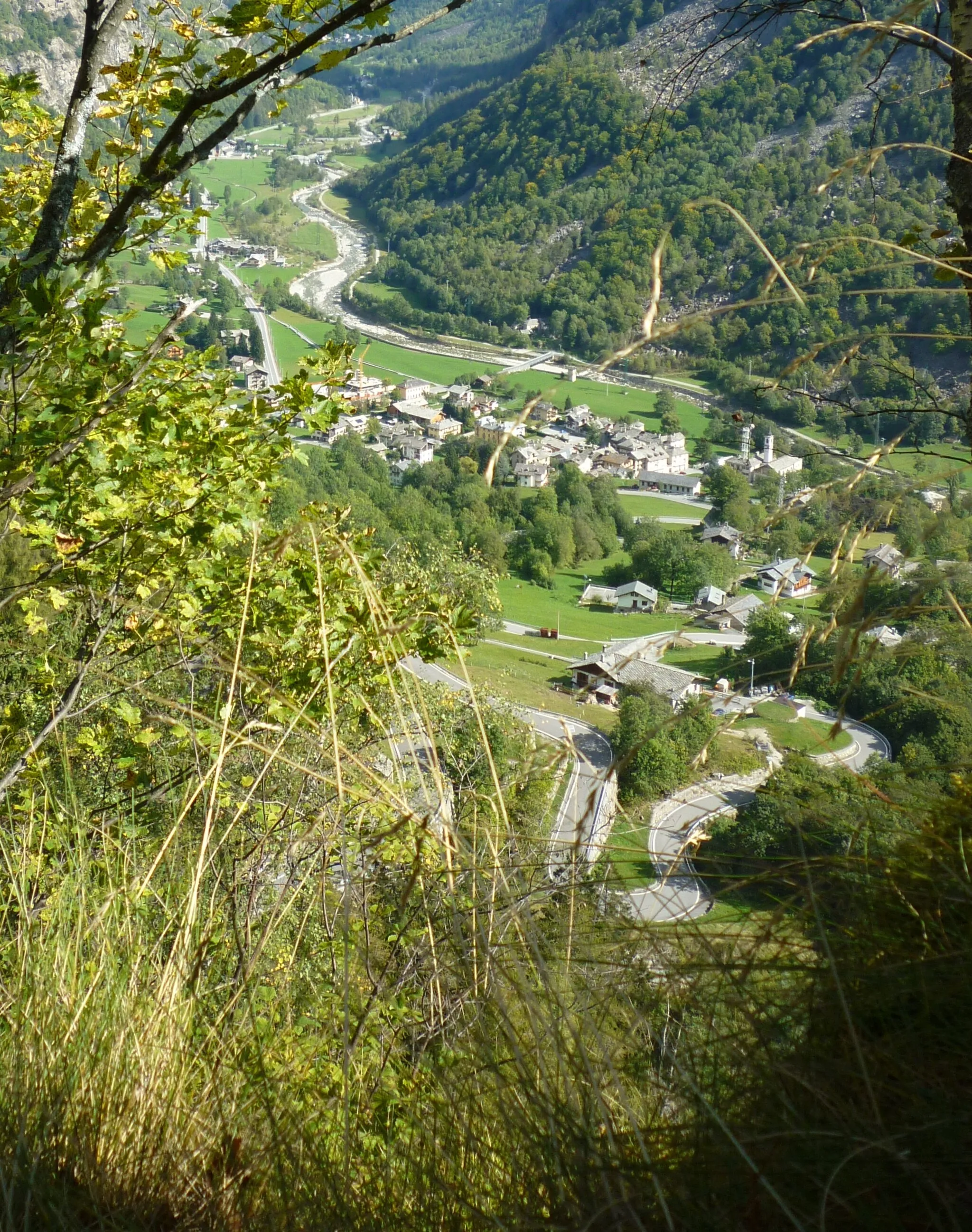 Photo showing: Le chef-lieu d'Issime vu du hameau Hubbal (Vallée d'Aoste - Italie)