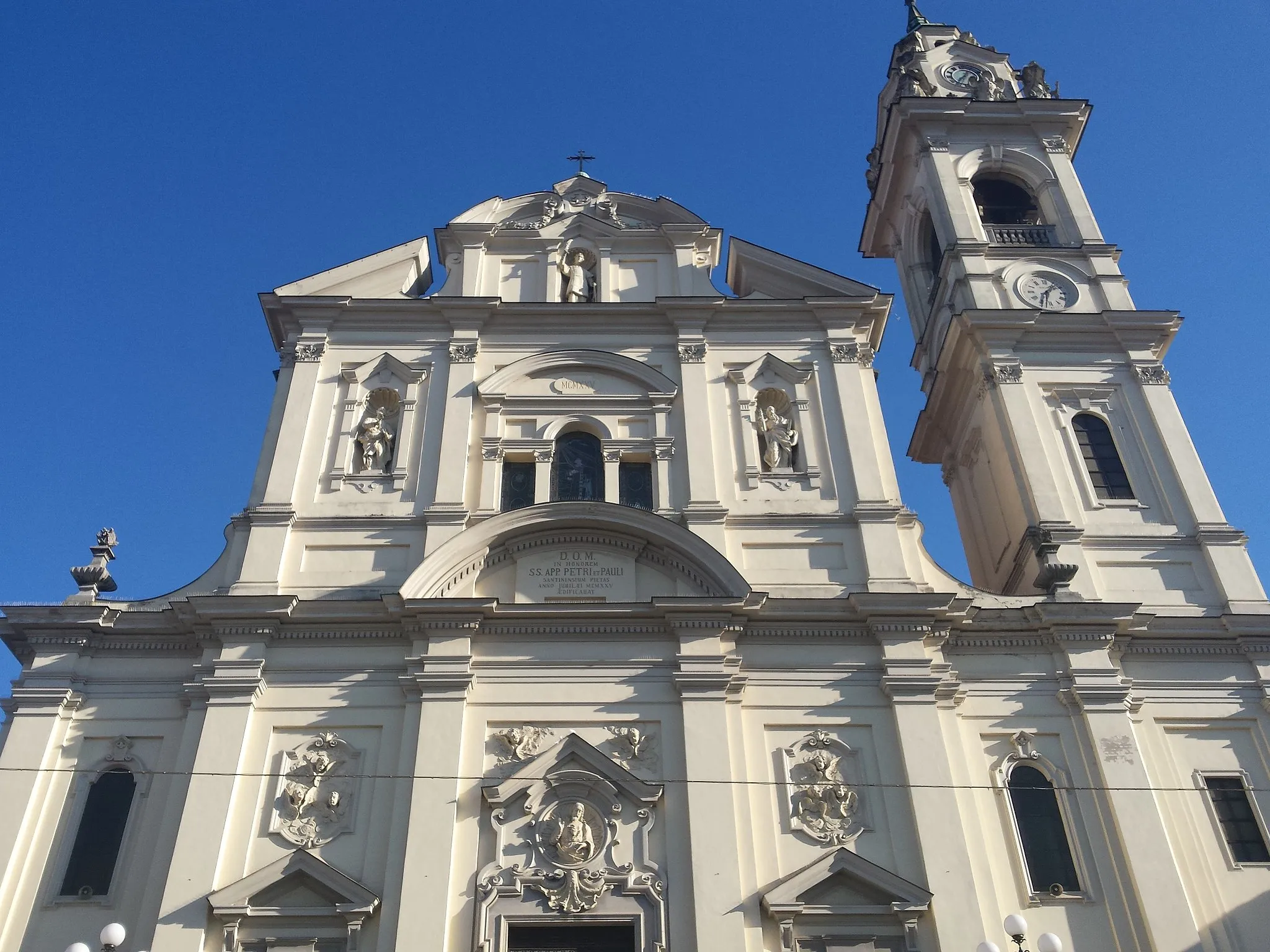 Photo showing: Santena, chiesa dei Santi Apostoli Pietro e Paolo