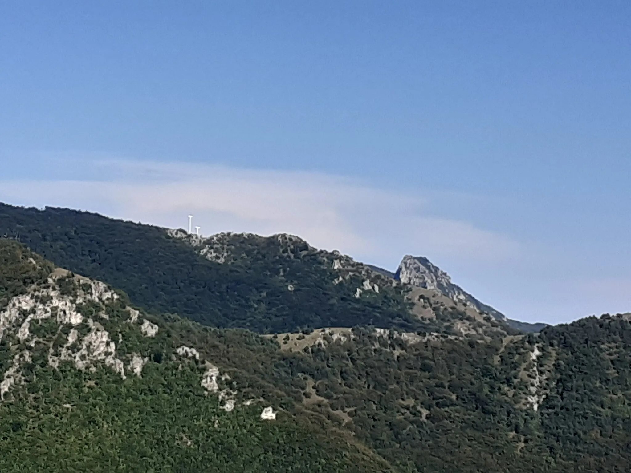 Photo showing: Còlla de San Benàrdu (Garésce), vista de Pràu Donnu e da Rocca Barbéna