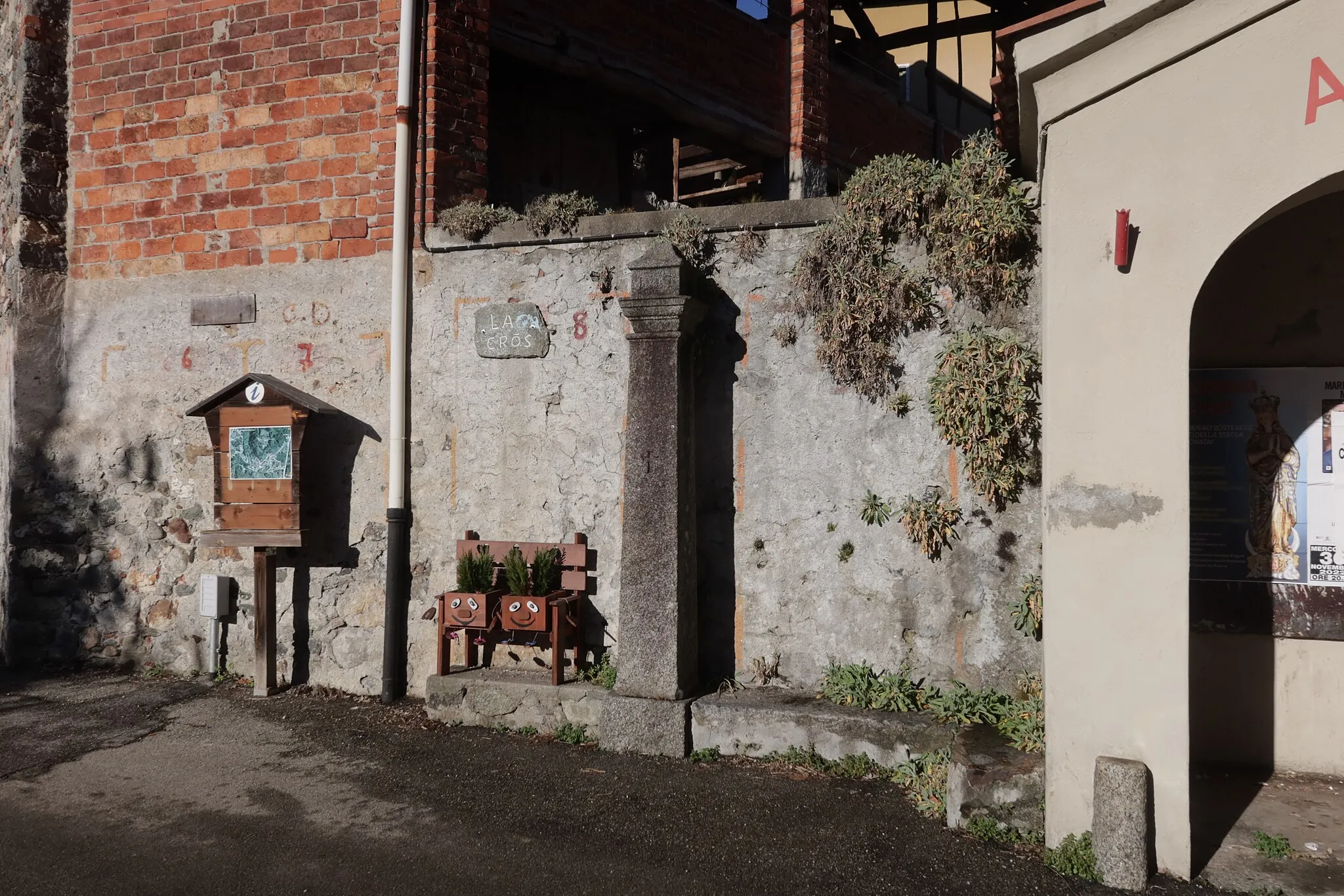 Photo showing: Locarno (Varallo) La Crös croce storica