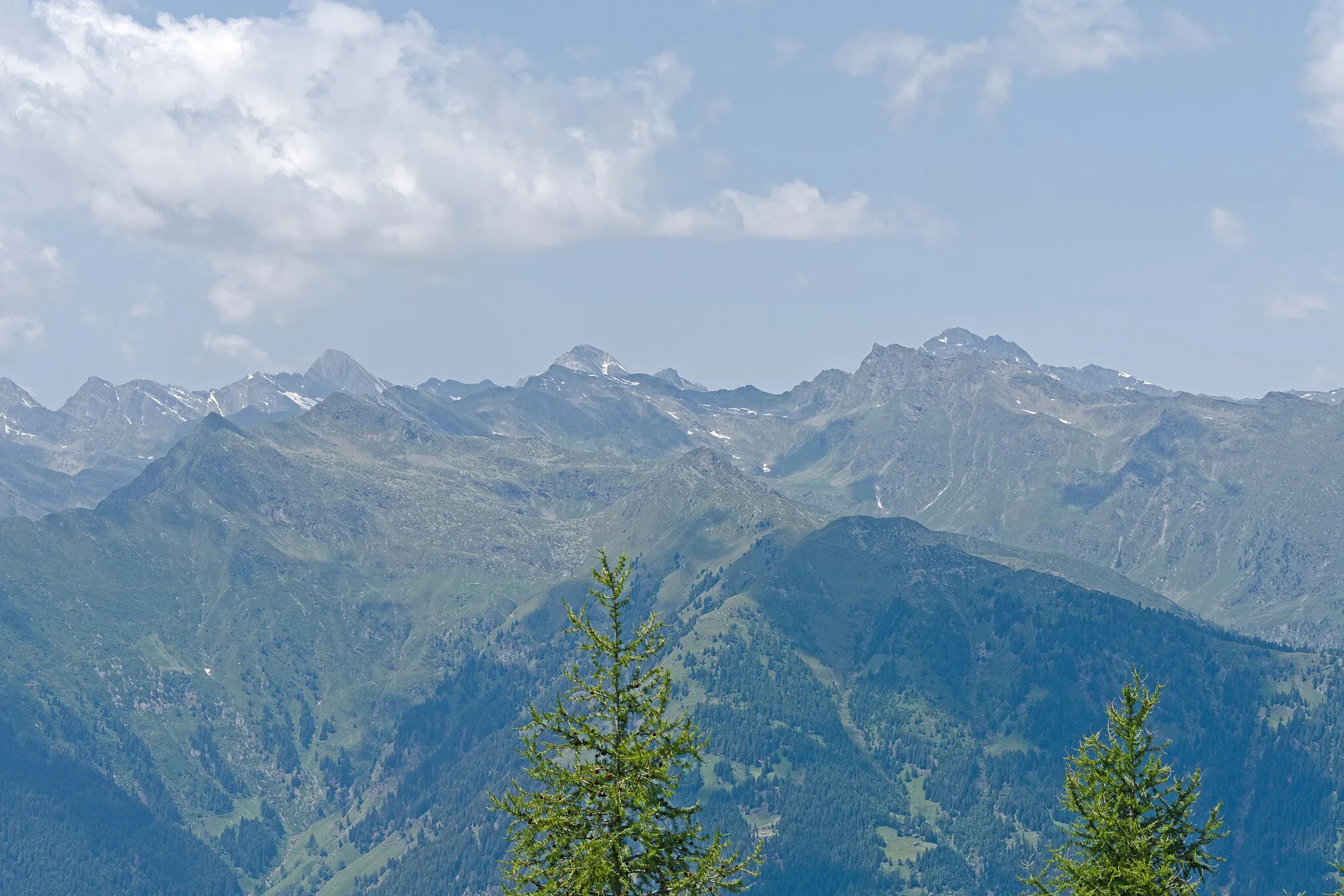 Photo showing: View of of Ötztal Alps from Klammeben, Schenna, South Tyrol, Italy
