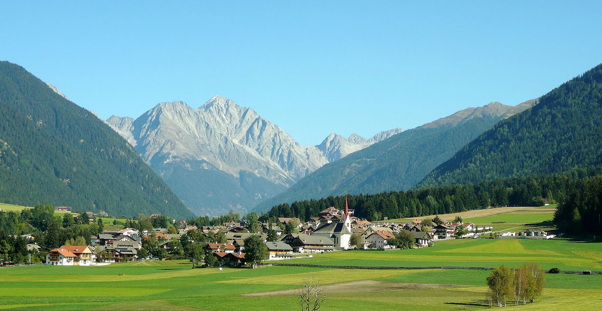 Photo showing: Panorama della valle di anterselva, in primo piano Rasun di Sotto