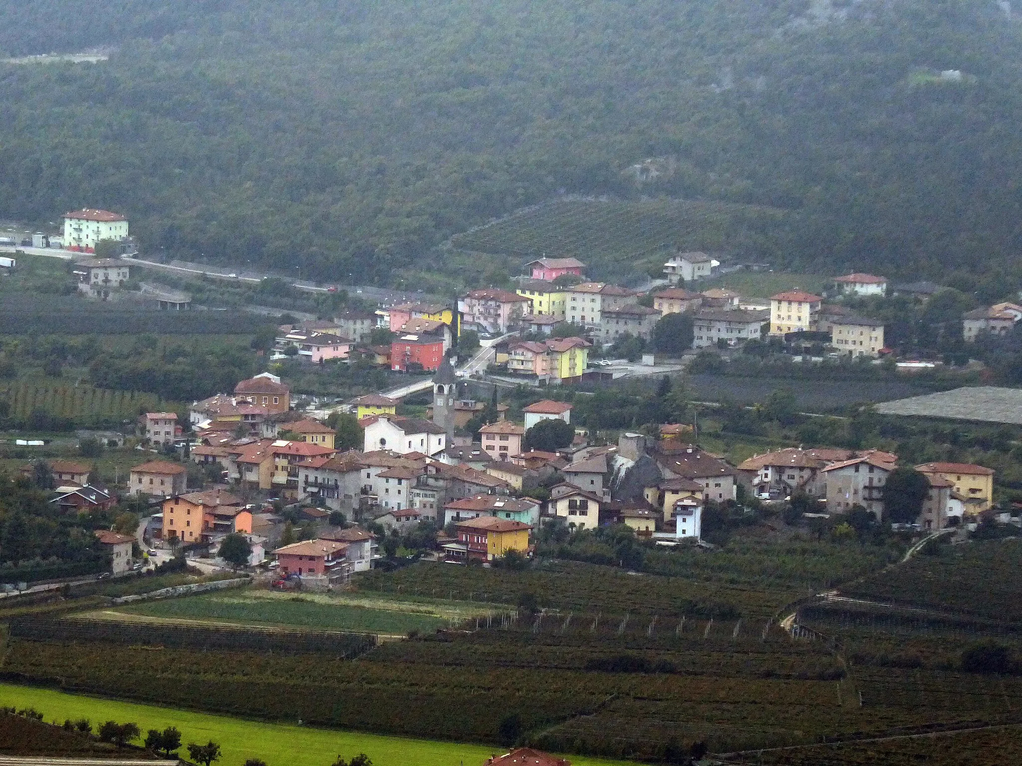 Photo showing: View of Pietramurata (Dro, Trentino, Italy)