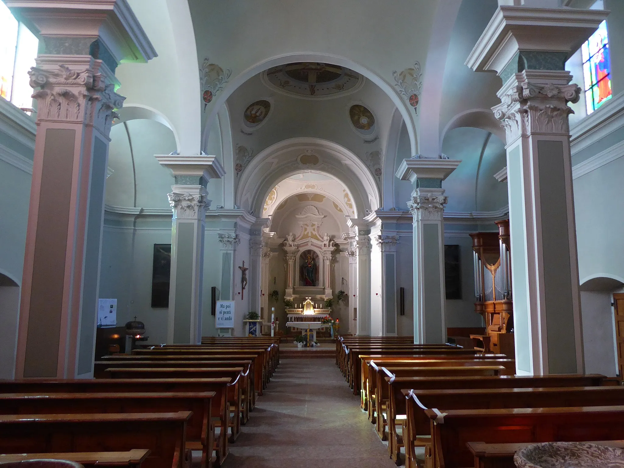 Photo showing: Pietramurata (Dro, Trentino, Italy), Saint Lucy church - Interior