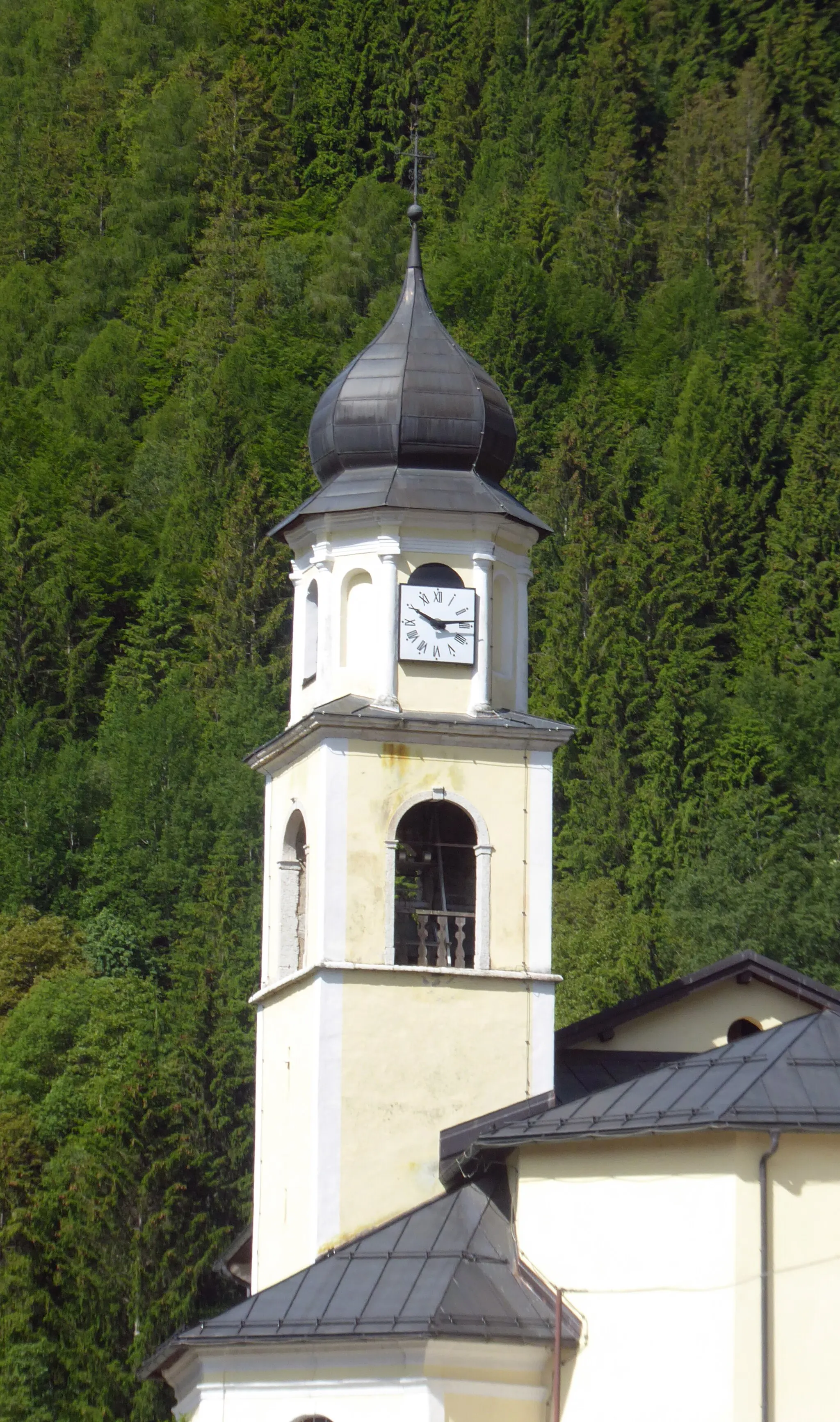 Photo showing: Ronco Chiesa (Canal San Bovo, Trentino, Italy), Nativity of Mary church - Belltower