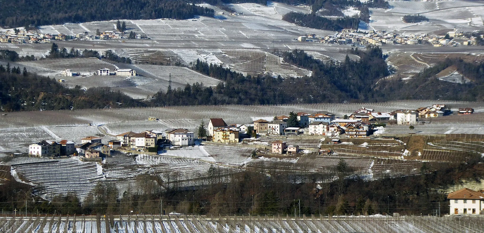Photo showing: Portolo (Ville d'Anaunia) as seen from Torra (Predaia), Trentino, Italy