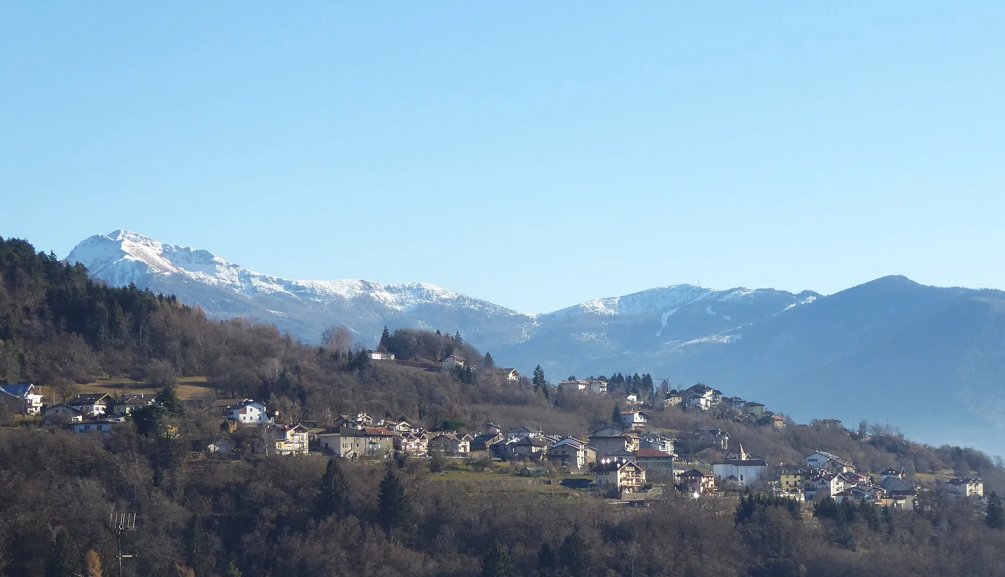 Photo showing: Sant'Agnese (Civezzano, Trentino, Italy) as seen from nearby Bosco