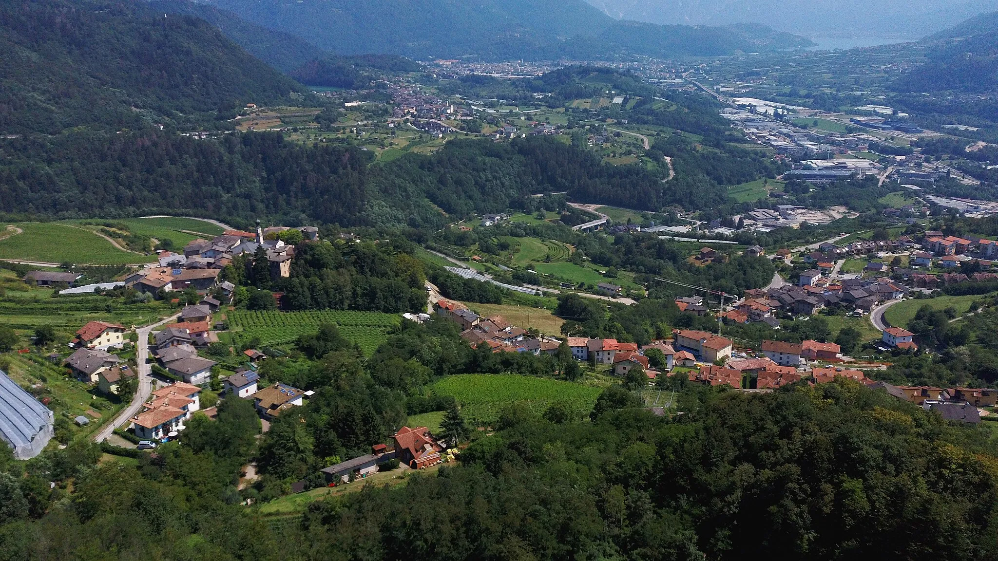 Photo showing: View of the municipality of Civezzano and the Valsugana