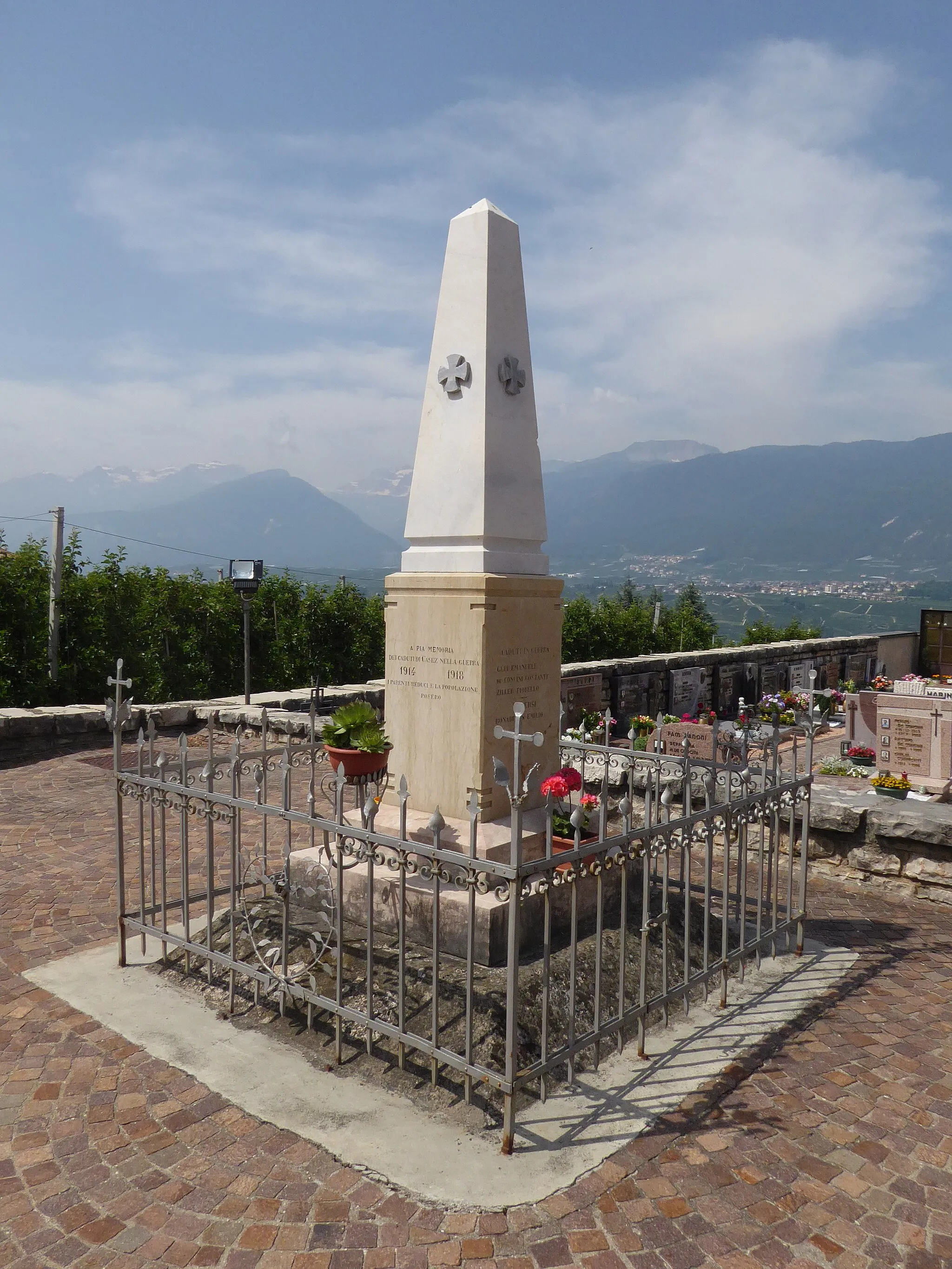 Photo showing: Casez (Sanzeno, Trentino, Italy) - War memorial