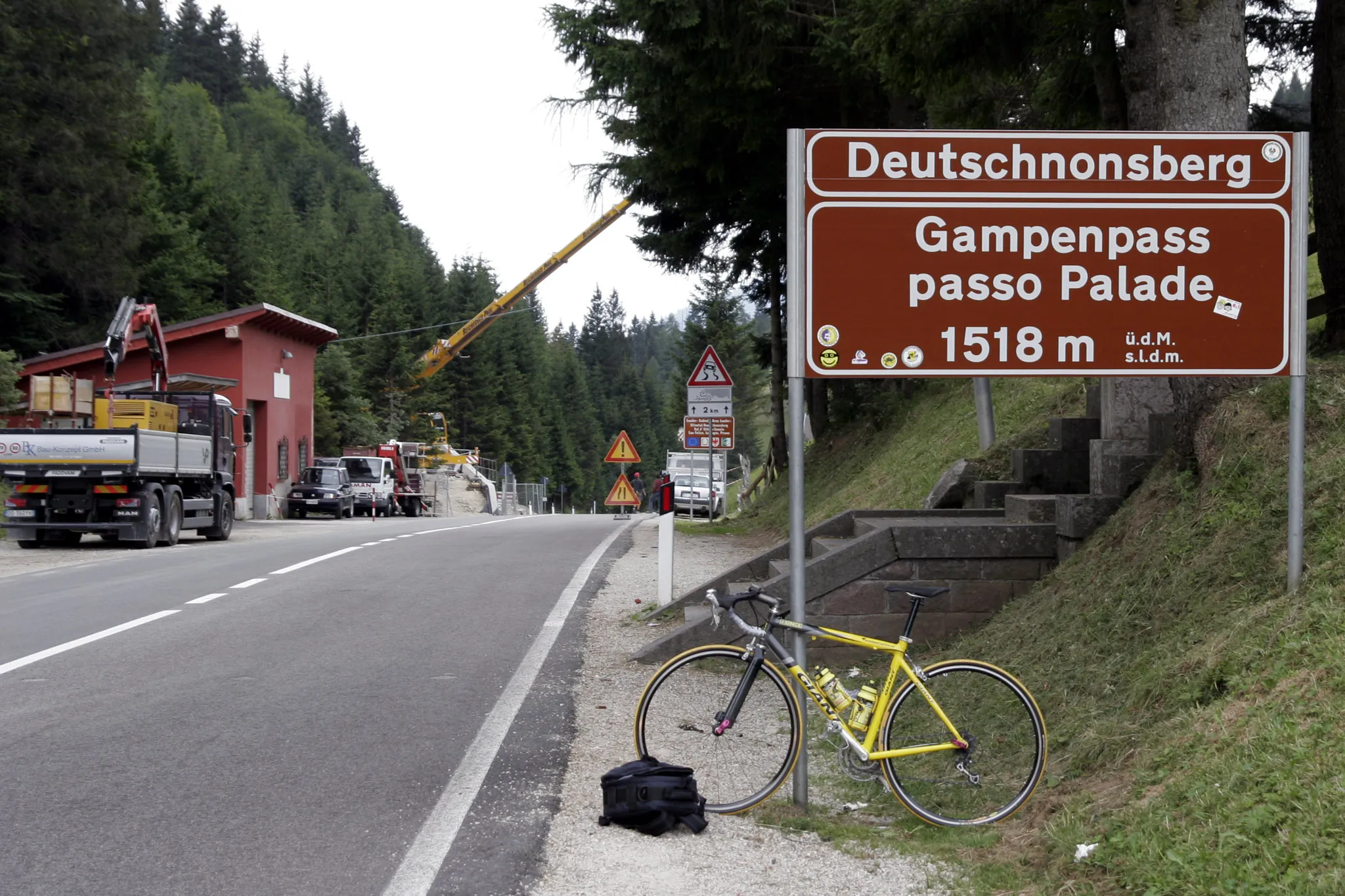 Photo showing: Gampen Pass