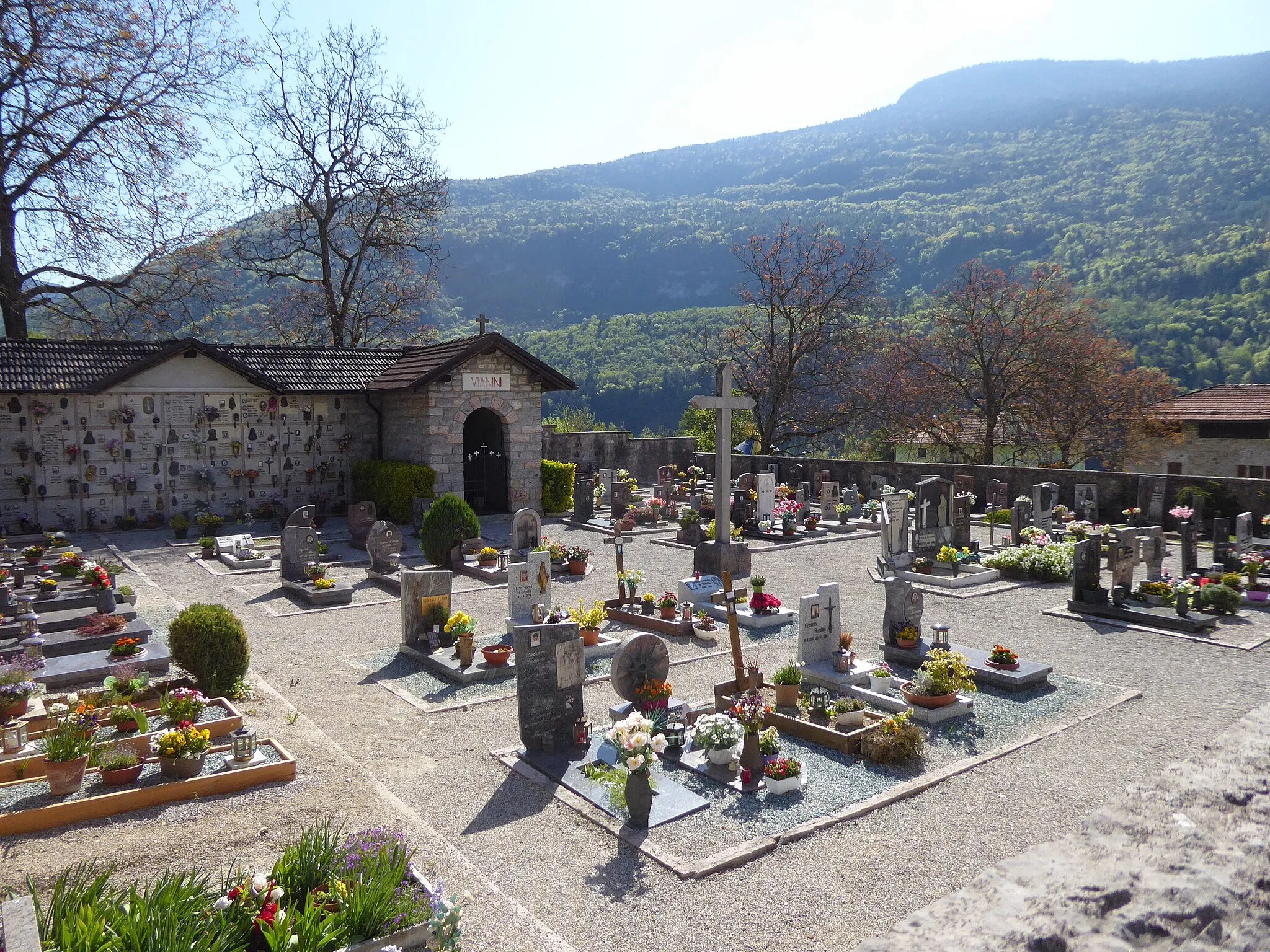 Photo showing: Cemetery of Villa Banale (Stenico, Trentino, Italy)