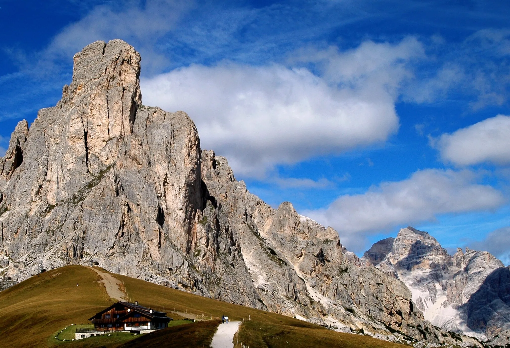 Photo showing: Alpen, Passo Giau, 2236m, Blick von der Passhöhe auf den Berg Gusela