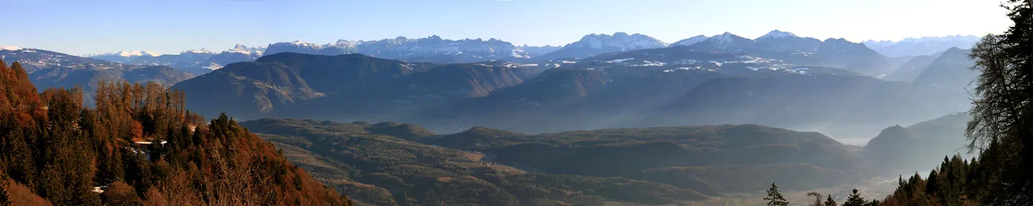 Photo showing: Panorama dal Passo della Mendola (Trentino Alto Adige) verso Nord-Est una mattina di inizio inverno