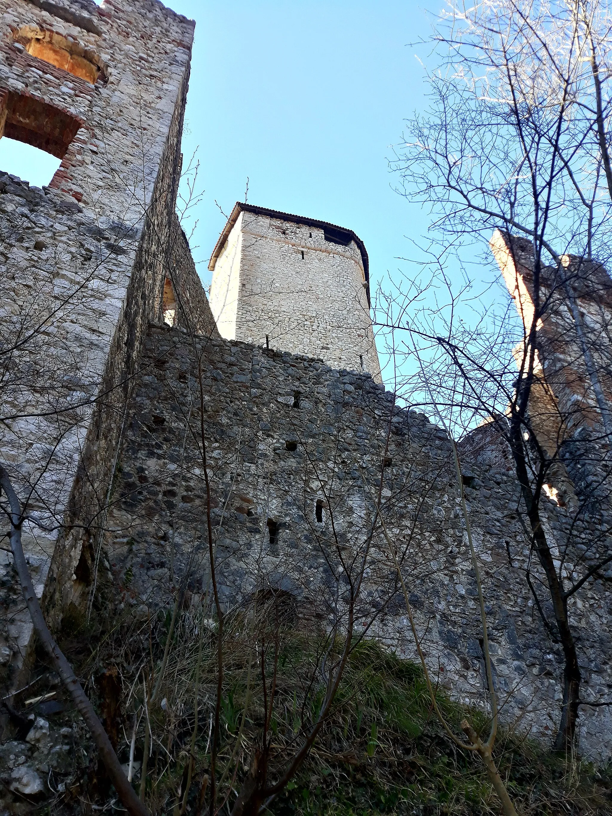 Photo showing: Castello di Sabbionara