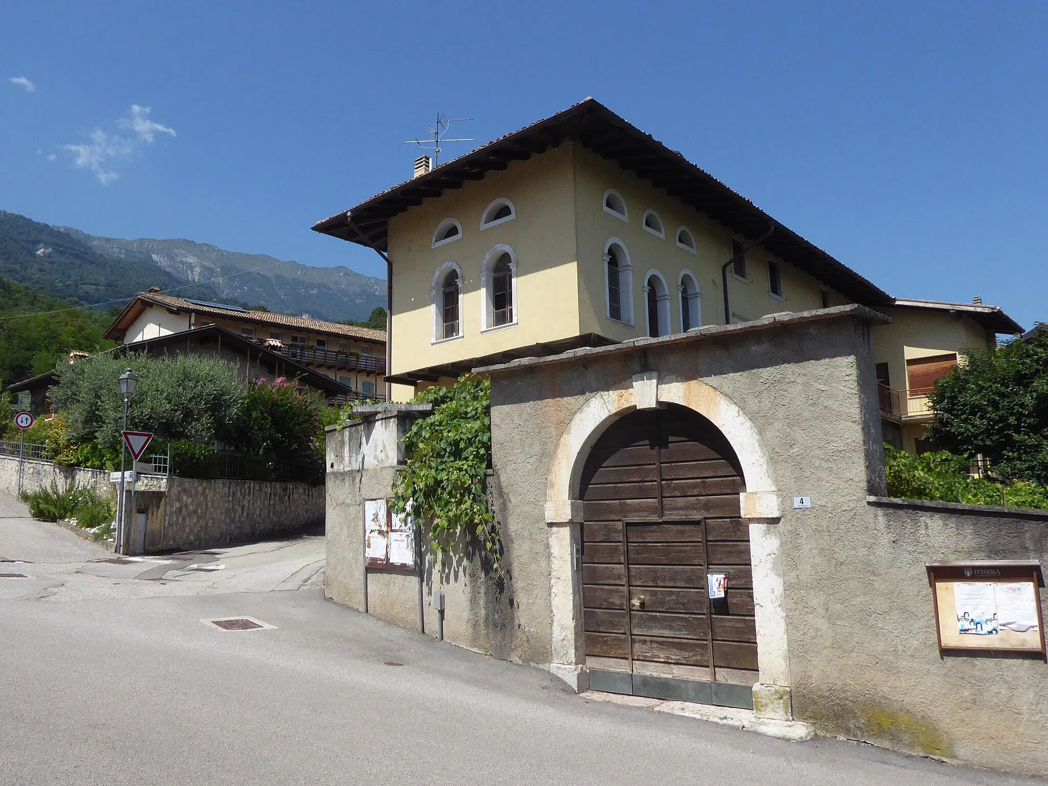 Photo showing: Marano (Isera, Trentino, Italy) - Glimpse