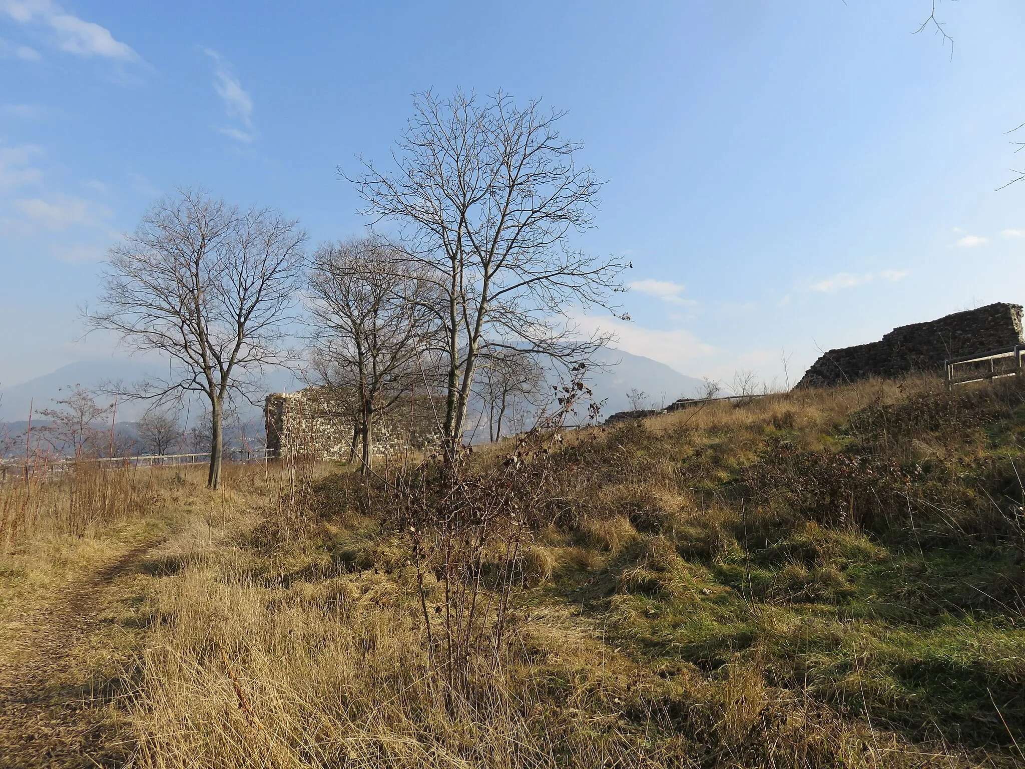 Photo showing: Castel Pradaglia, parte alta della fortificazione