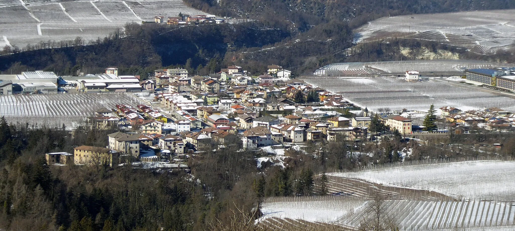 Photo showing: Mollaro as seen from Priò (Predaia, Trentino, Italy)