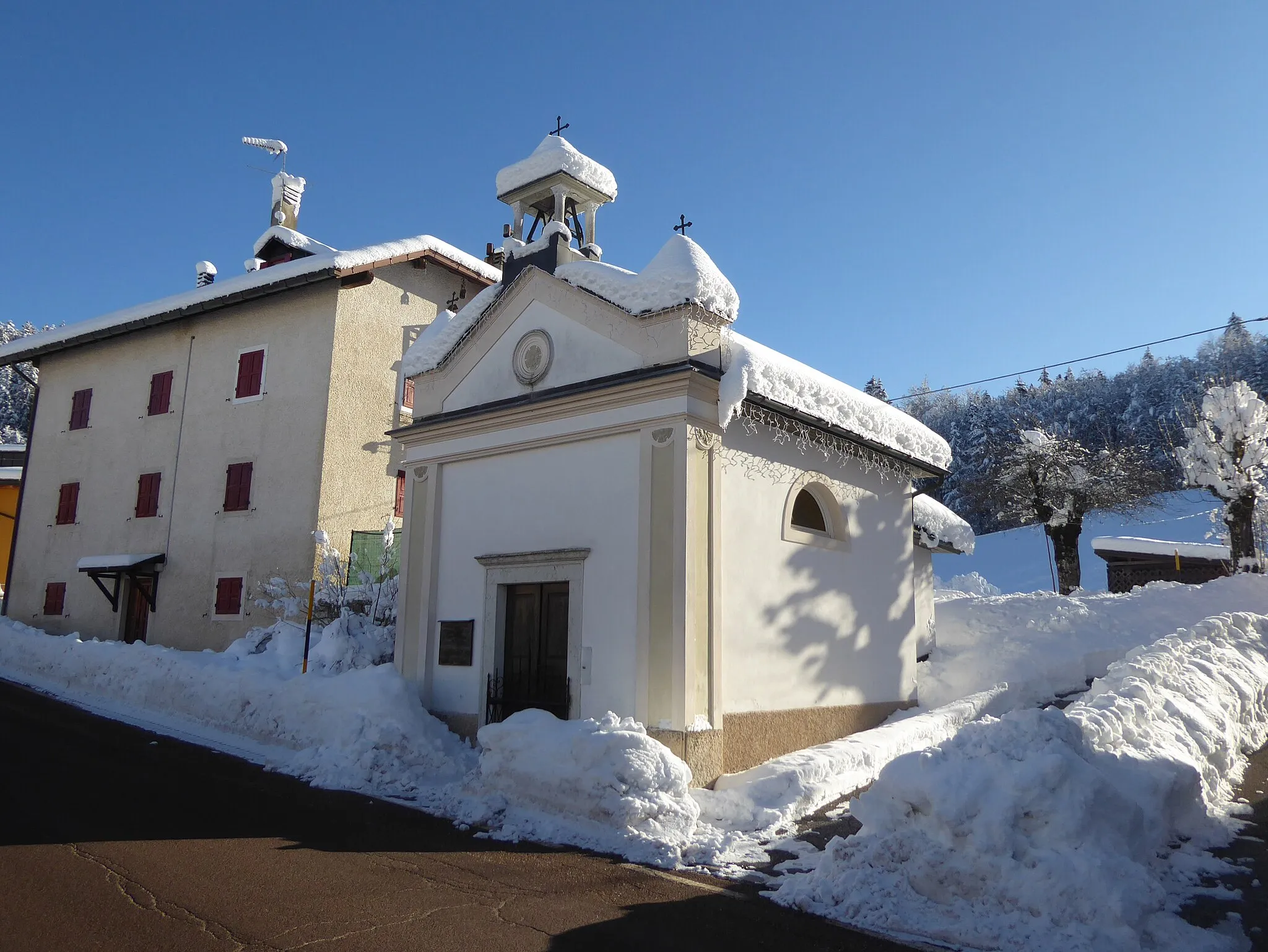 Photo showing: Virti (Folgaria, Trentino, Italy), Our Lady of Pompei church
