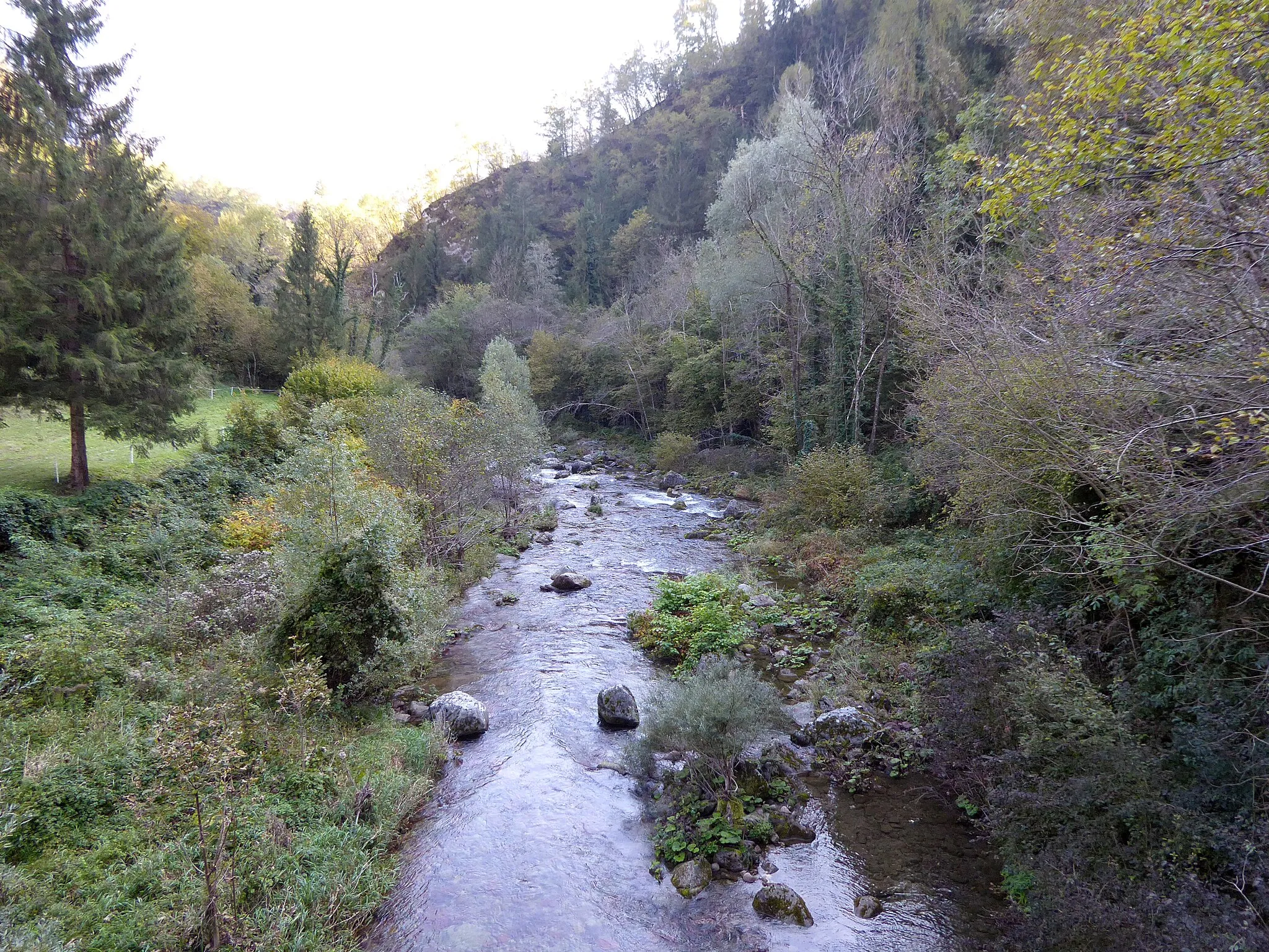 Photo showing: River Chiese near Bersone (Valdaone, Trentino, Italy), under the Sombliga bridge