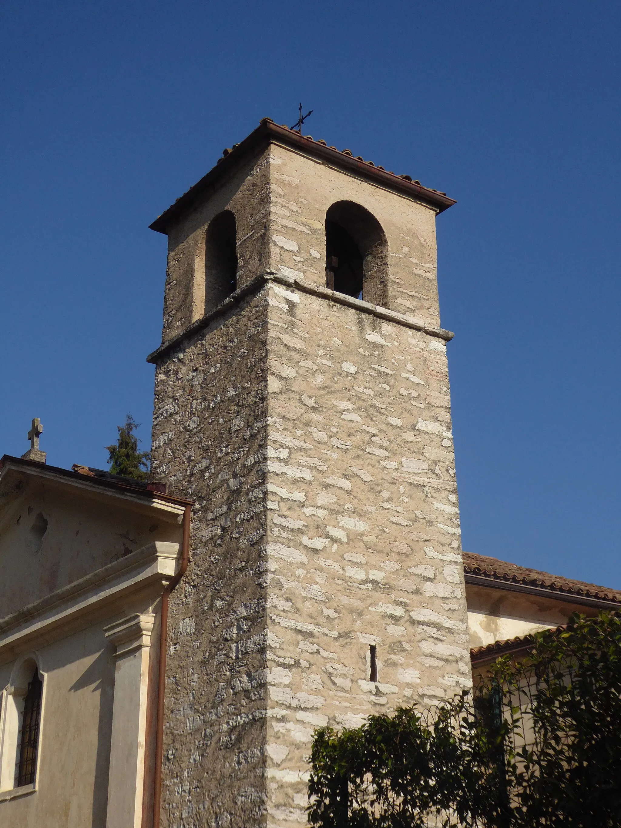 Photo showing: Padaro (Arco, Trentino, Italy), Saint Thomas church - Belltower