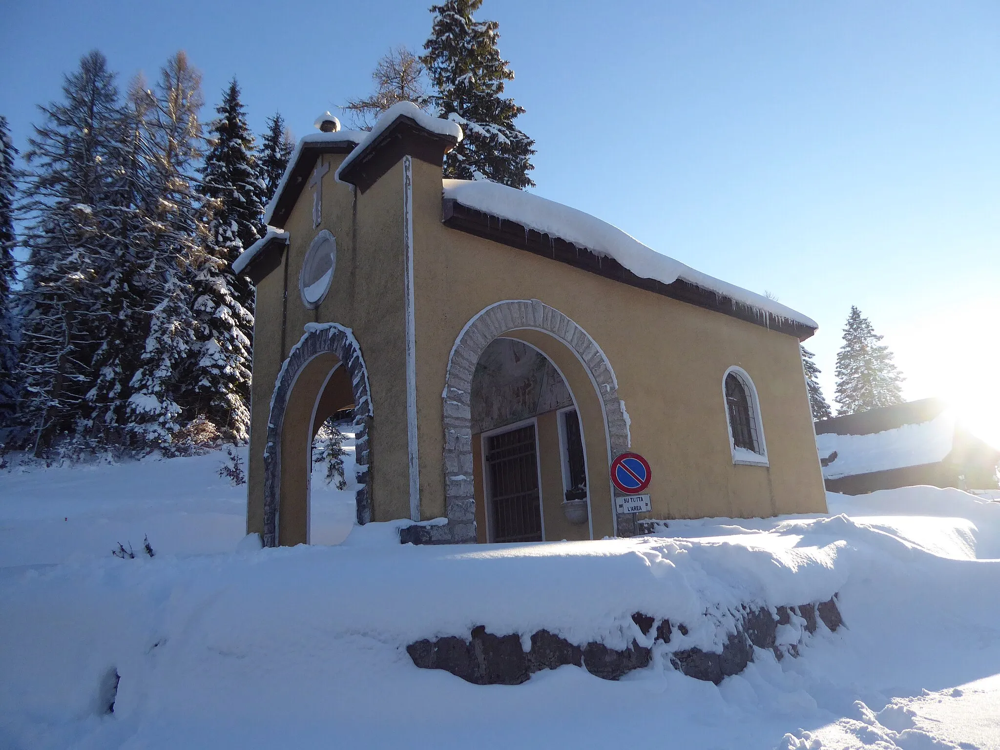Photo showing: Passo Sommo (Folgaria, Trentino, Italy), Madonna Pellegrina church