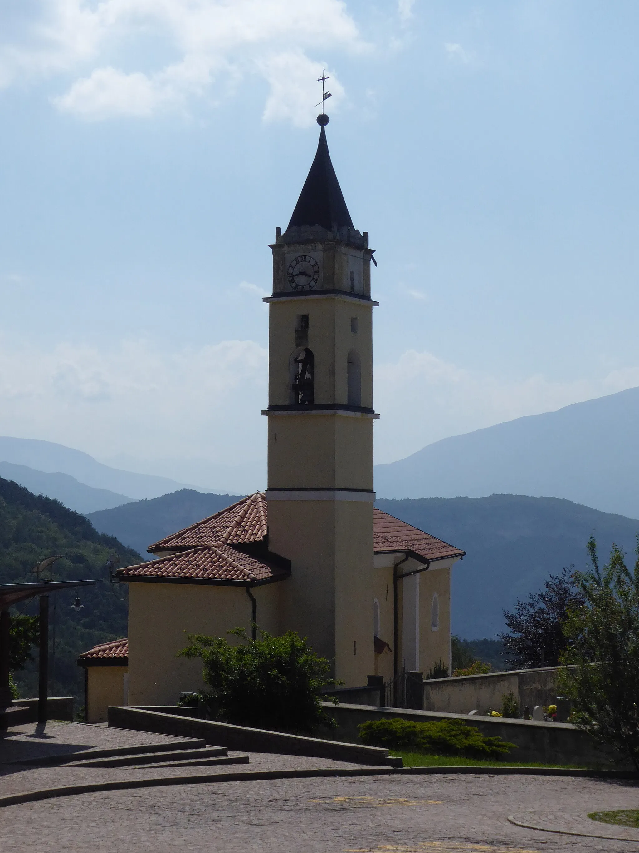 Photo showing: Montevaccino (Trento, Italy) - Saint Leonard church