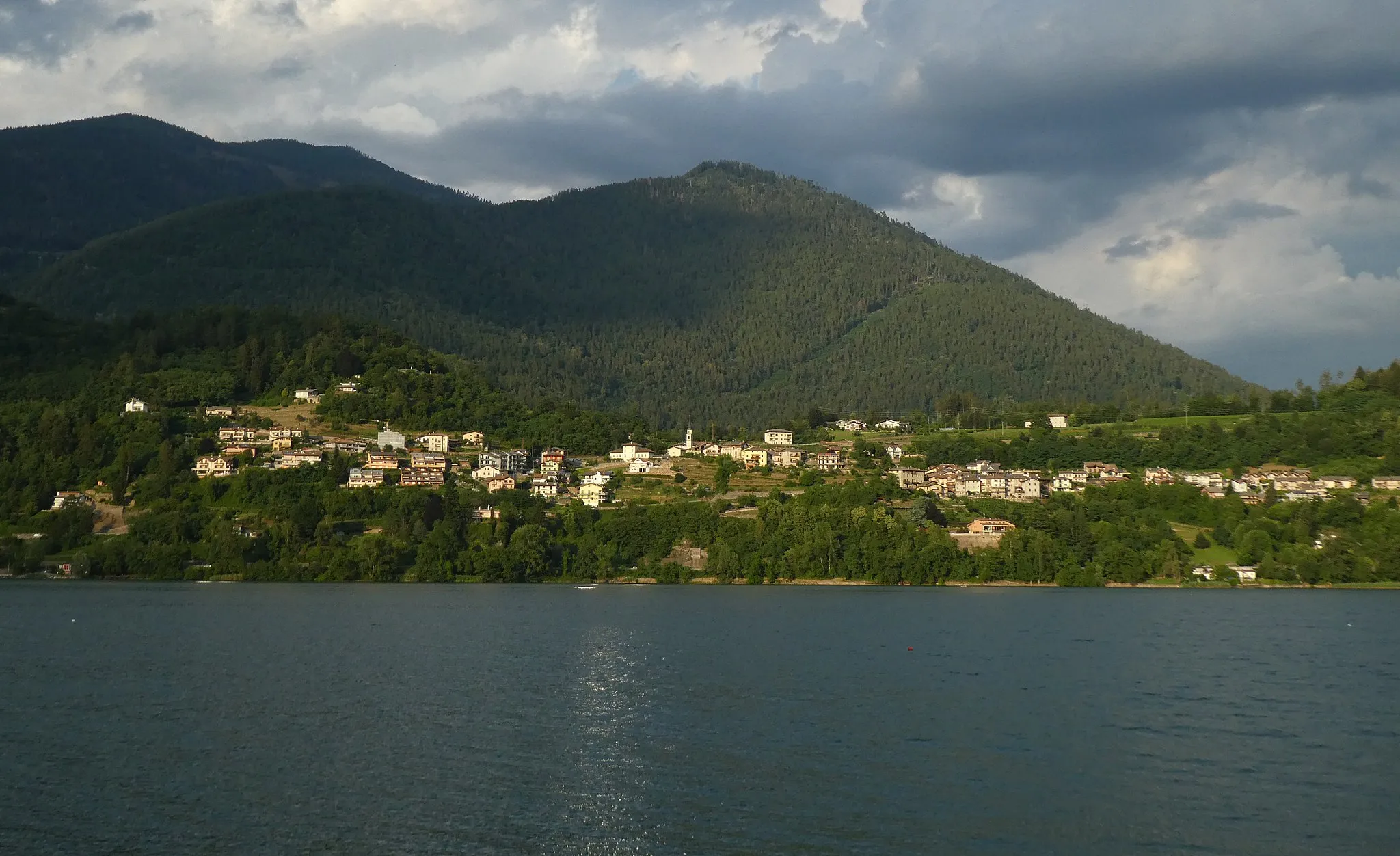 Photo showing: Ischia (Pergine Valsugana, Trentino, Italy)