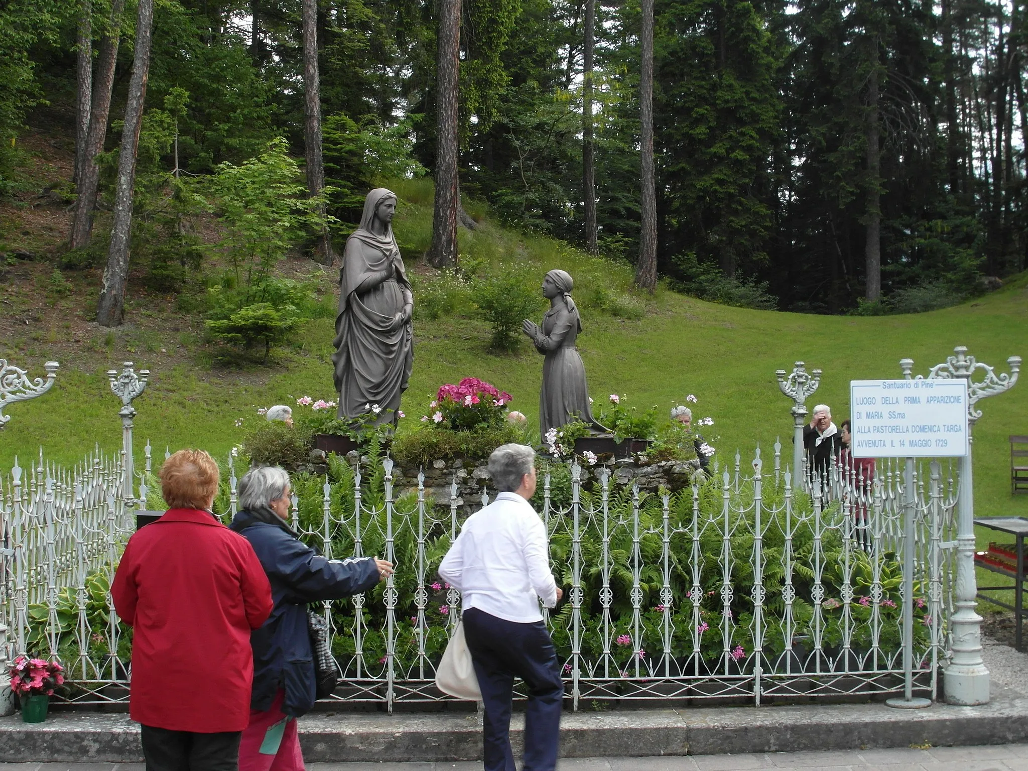 Photo showing: Riproduzione della comparsa - Santuario delle Comparse