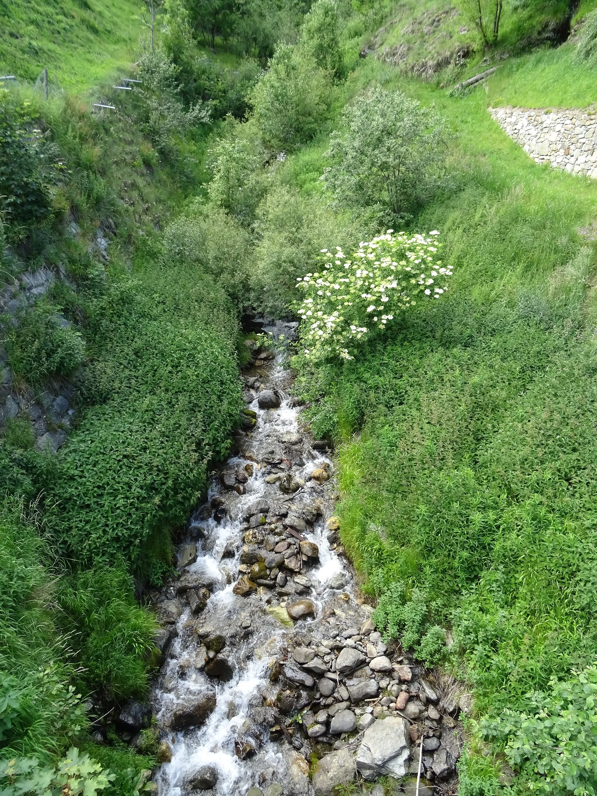 Photo showing: The Pizzano stream in Pizzano (Vermiglio, Trentino, Italy) - Fountain