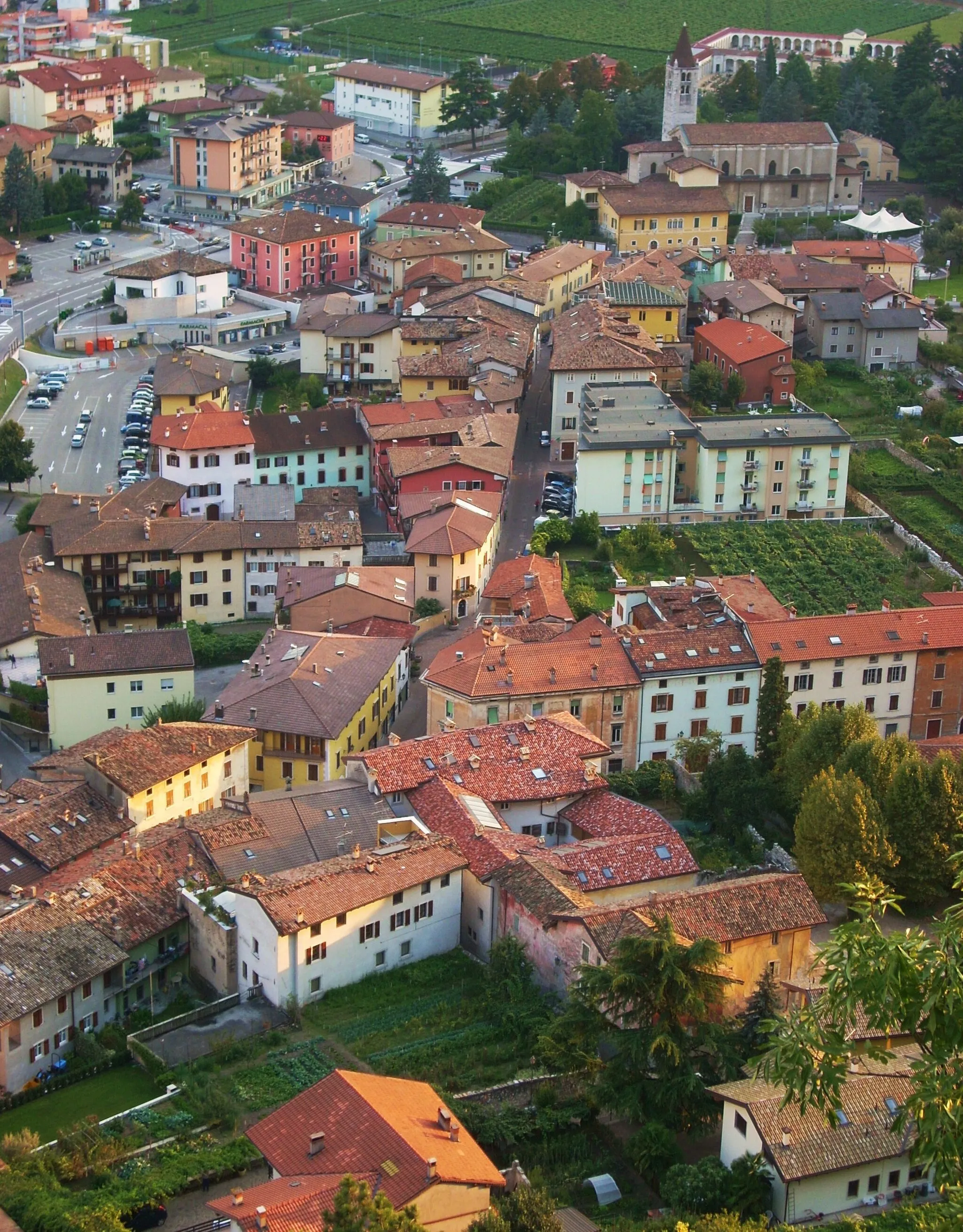 Photo showing: View of the historical center of Mori (Province of Trento, North Italy)