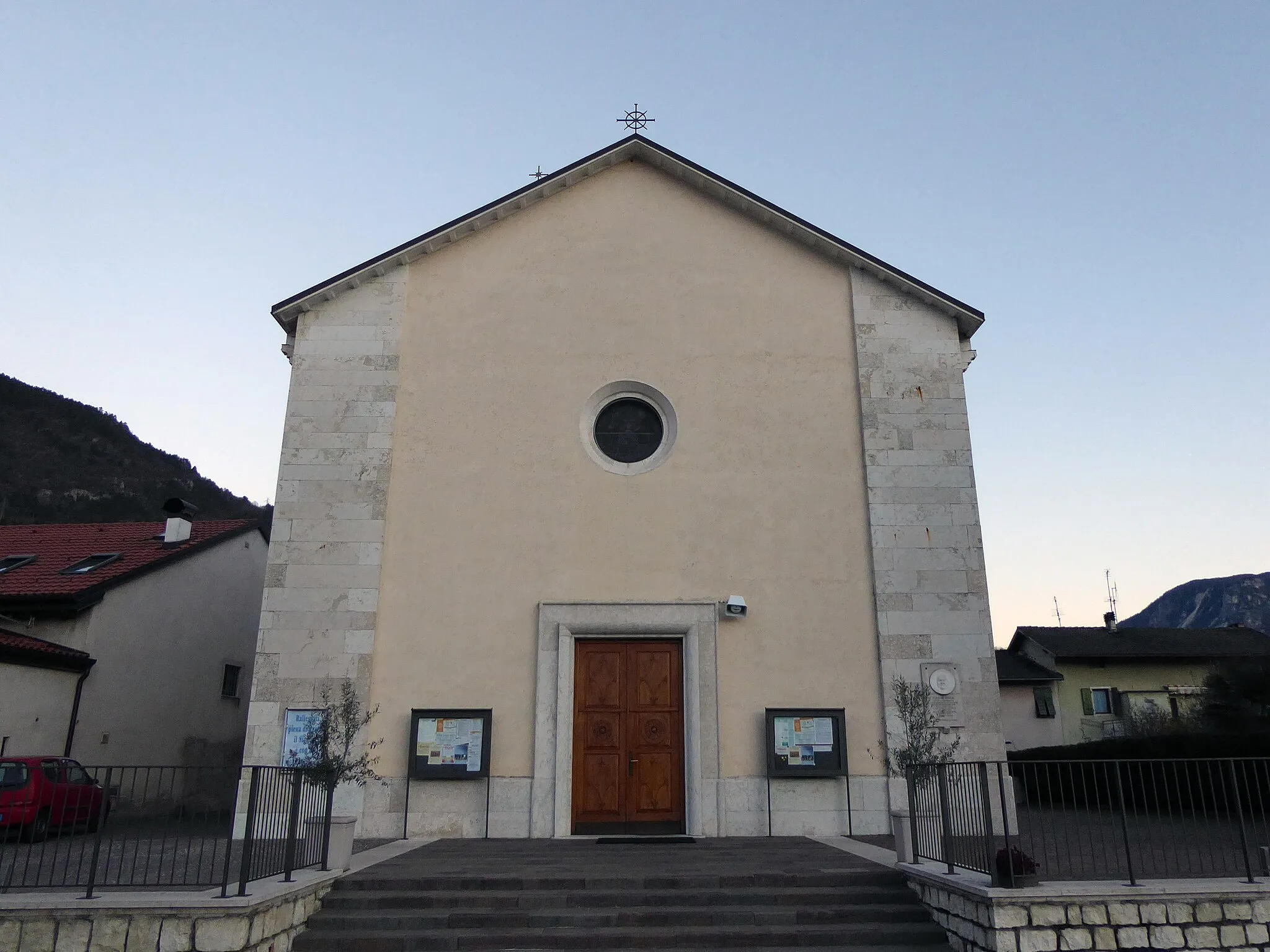 Photo showing: Martignano (Trento, Italy) - Chuch of Our Lady of Help