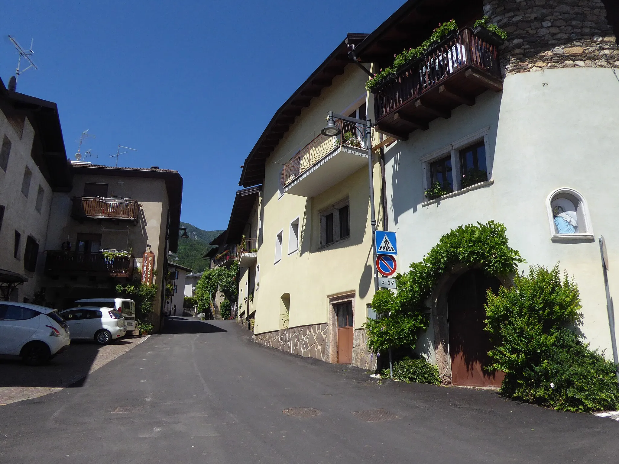 Photo showing: Susà (Pergine Valsugana, Trentino, Italy) - Town glimpse
