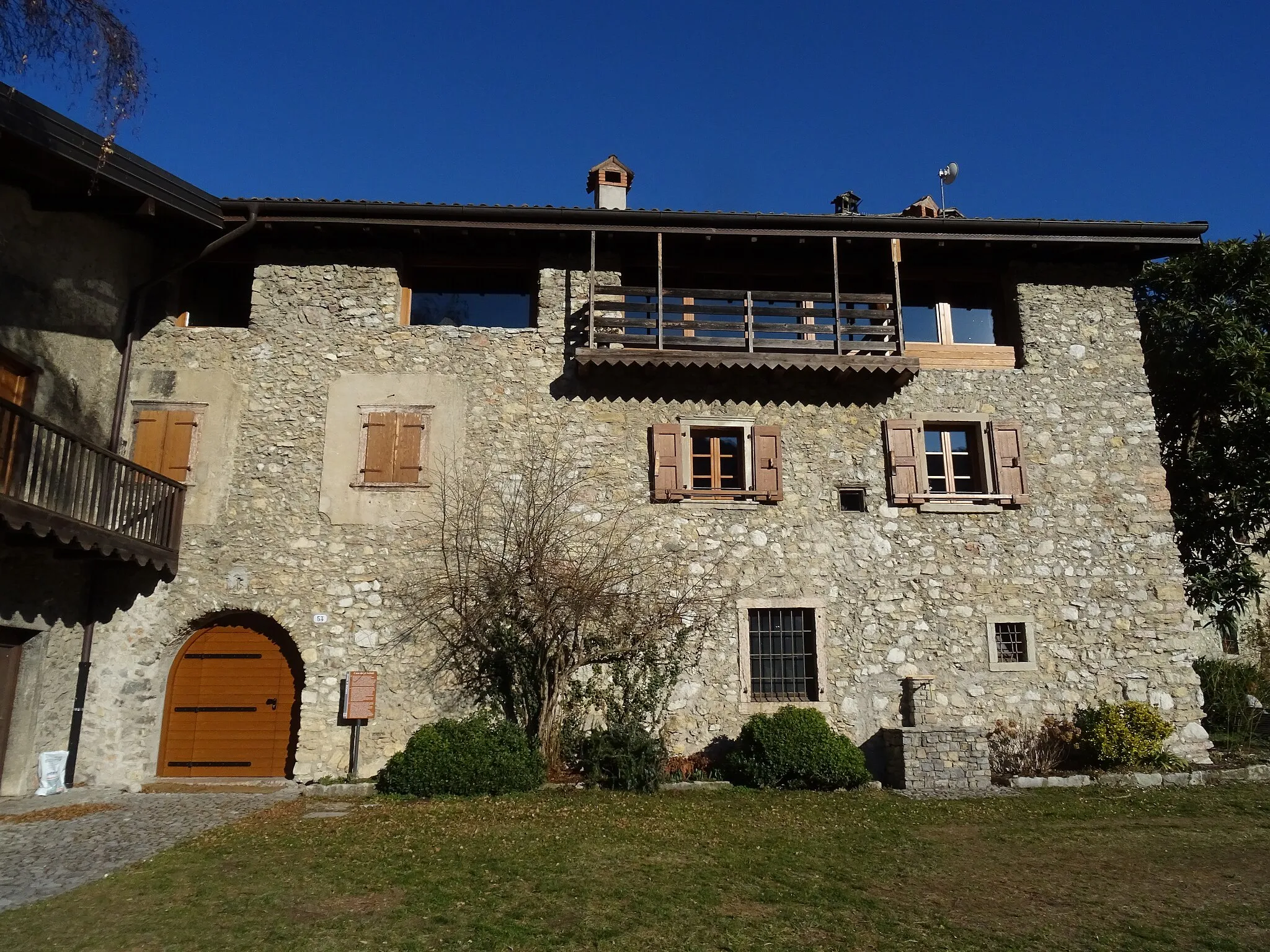 Photo showing: Canale (Tenno, Trentino, Italy) - "Casa degli artisti"