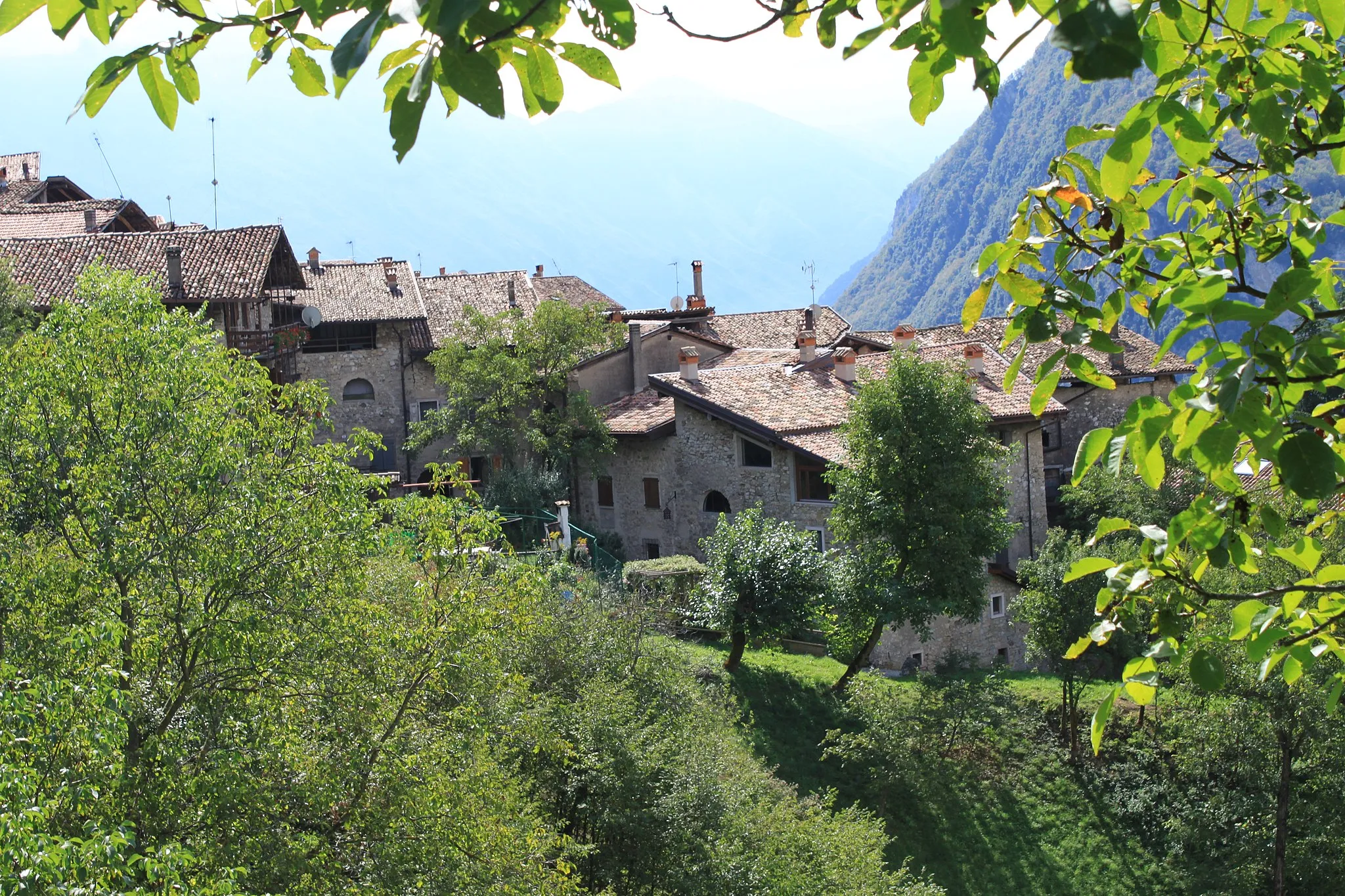 Photo showing: Canale di Tenno Village in Trentino