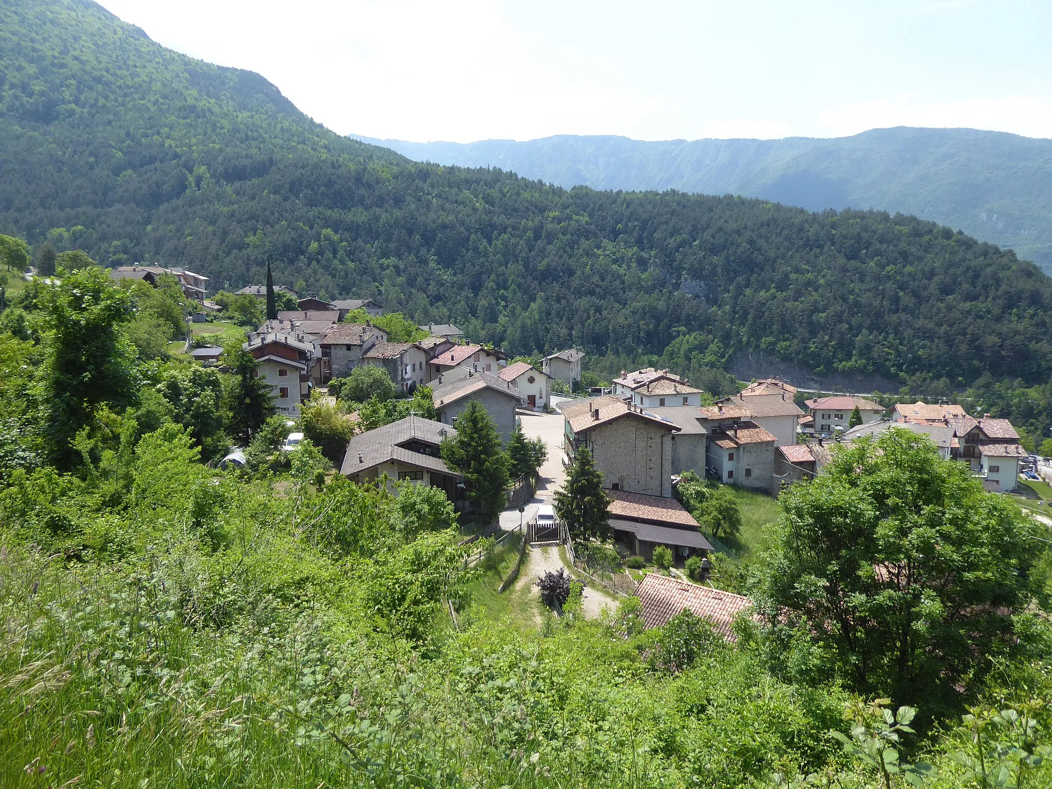 Photo showing: Boccaldo (Trambileno, Trentino, Italy) - View