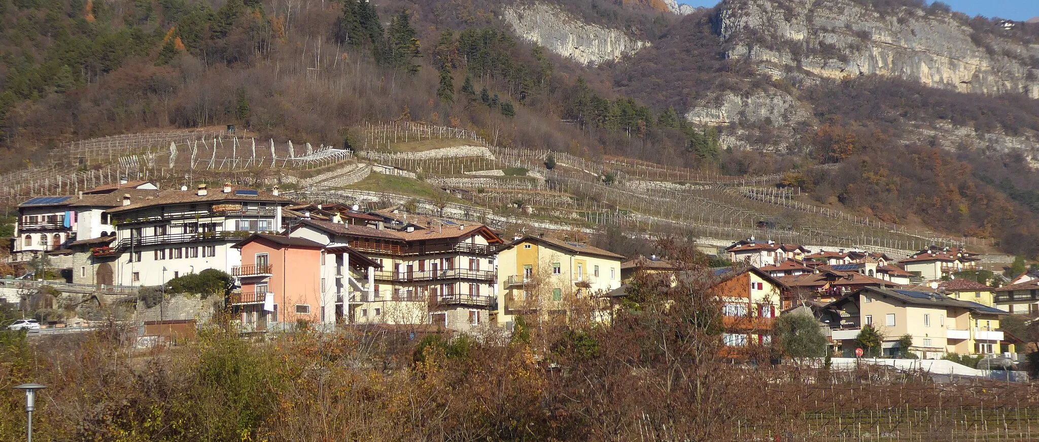 Photo showing: Noarna (Nogaredo, Trentino, Italy)