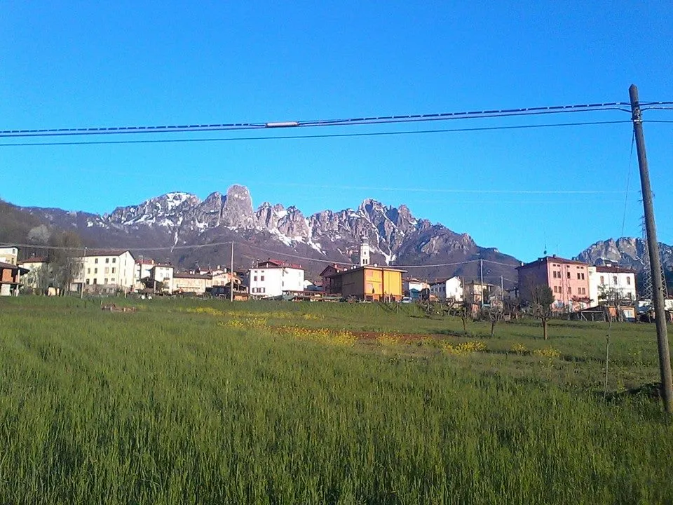 Photo showing: landscape of Staro and behind Sengio Alto,