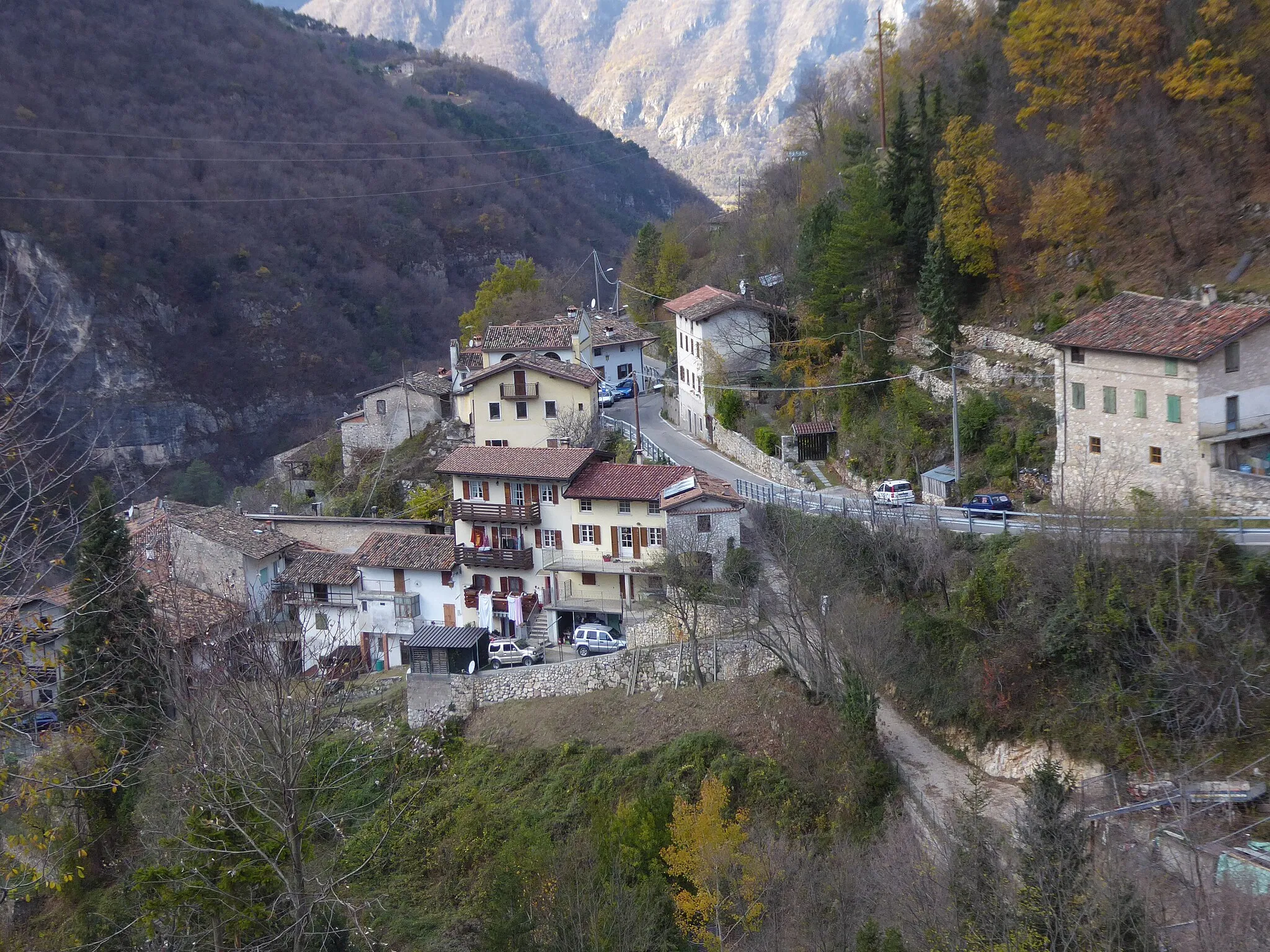 Photo showing: Muravalle (Ala, Trentino, Italy)