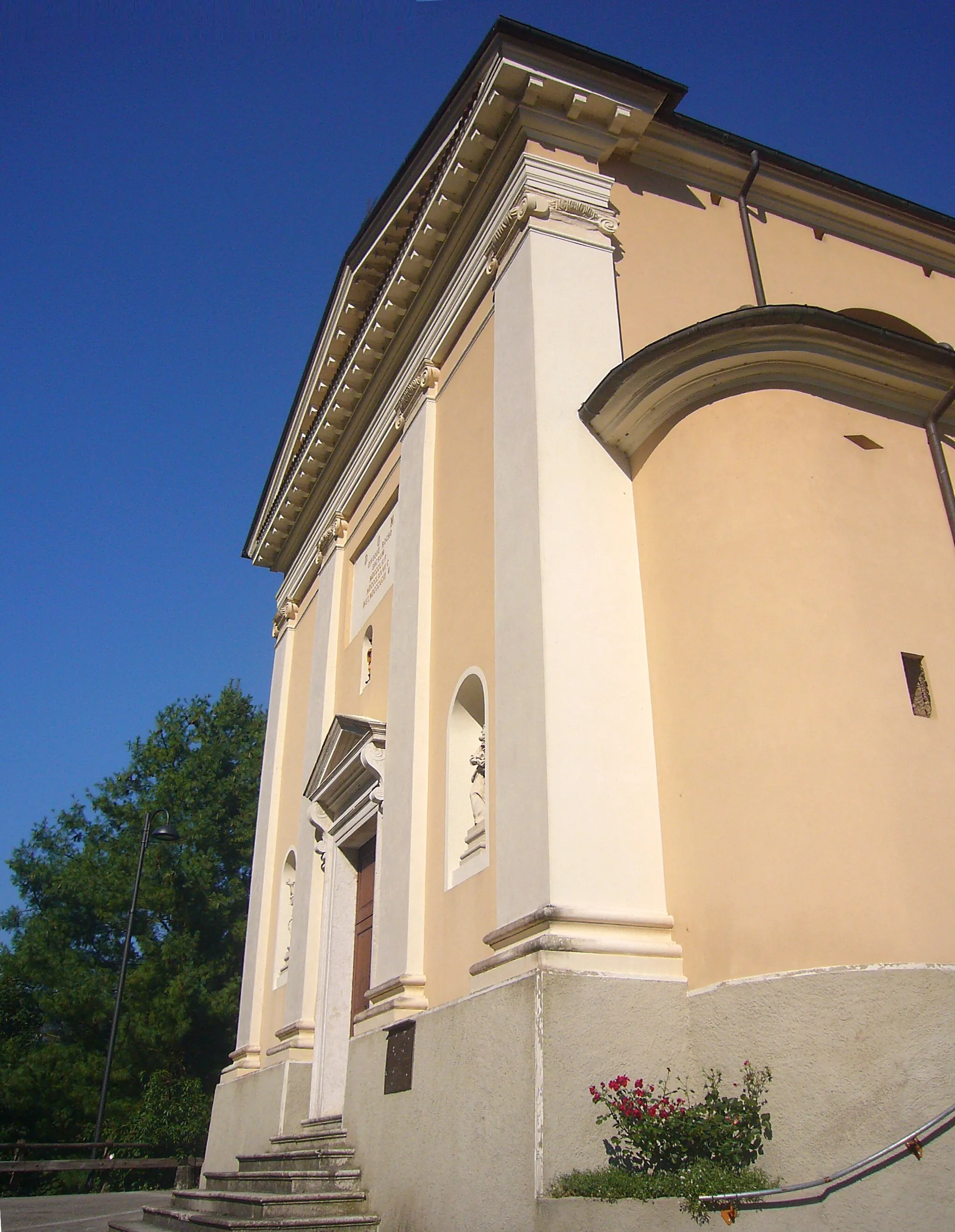 Photo showing: La chiesa di San Rocco a Fusine, frazione di Posina