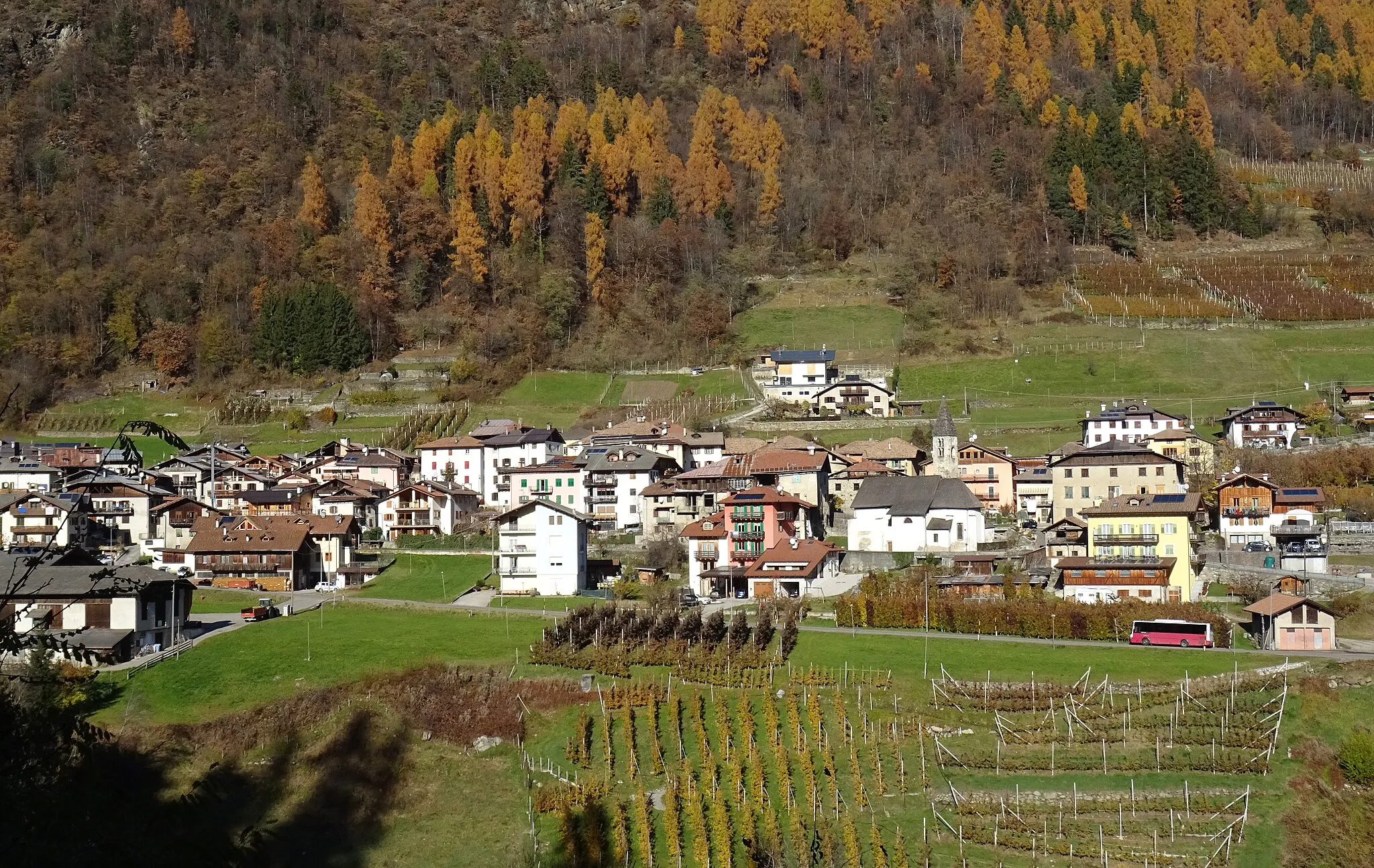 Photo showing: Magras (Malé, Trentino, Italy)