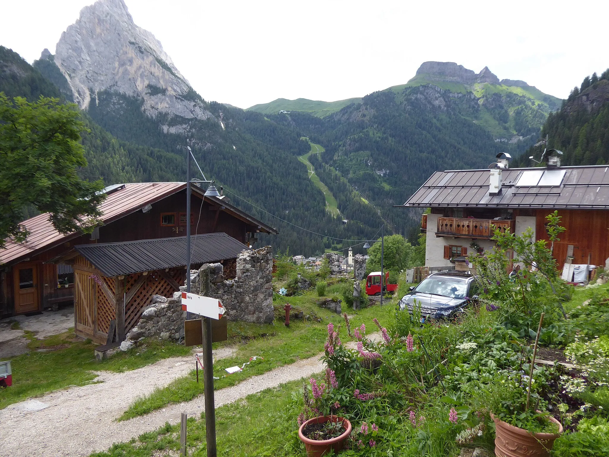 Photo showing: Lorenz (Canazei, Trentino, Italy) - Glimpse