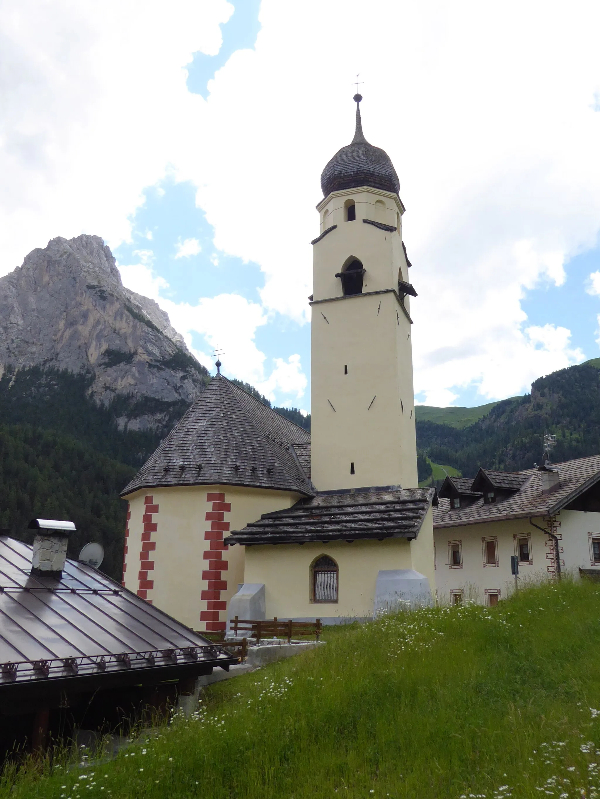 Photo showing: Penia (Canazei, Trentino, Italy), Saint Sebastian and Roch church