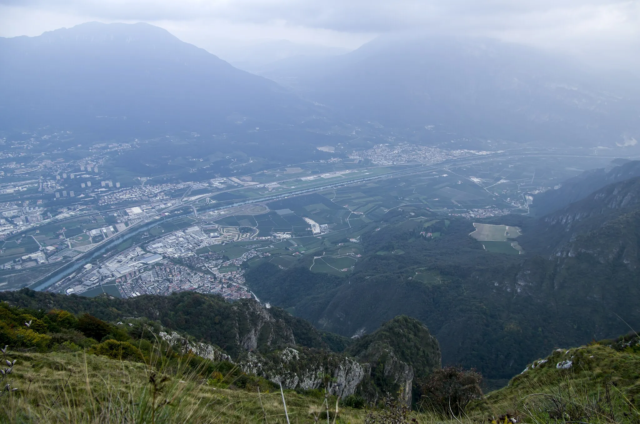 Photo showing: Trento and river Adige from above