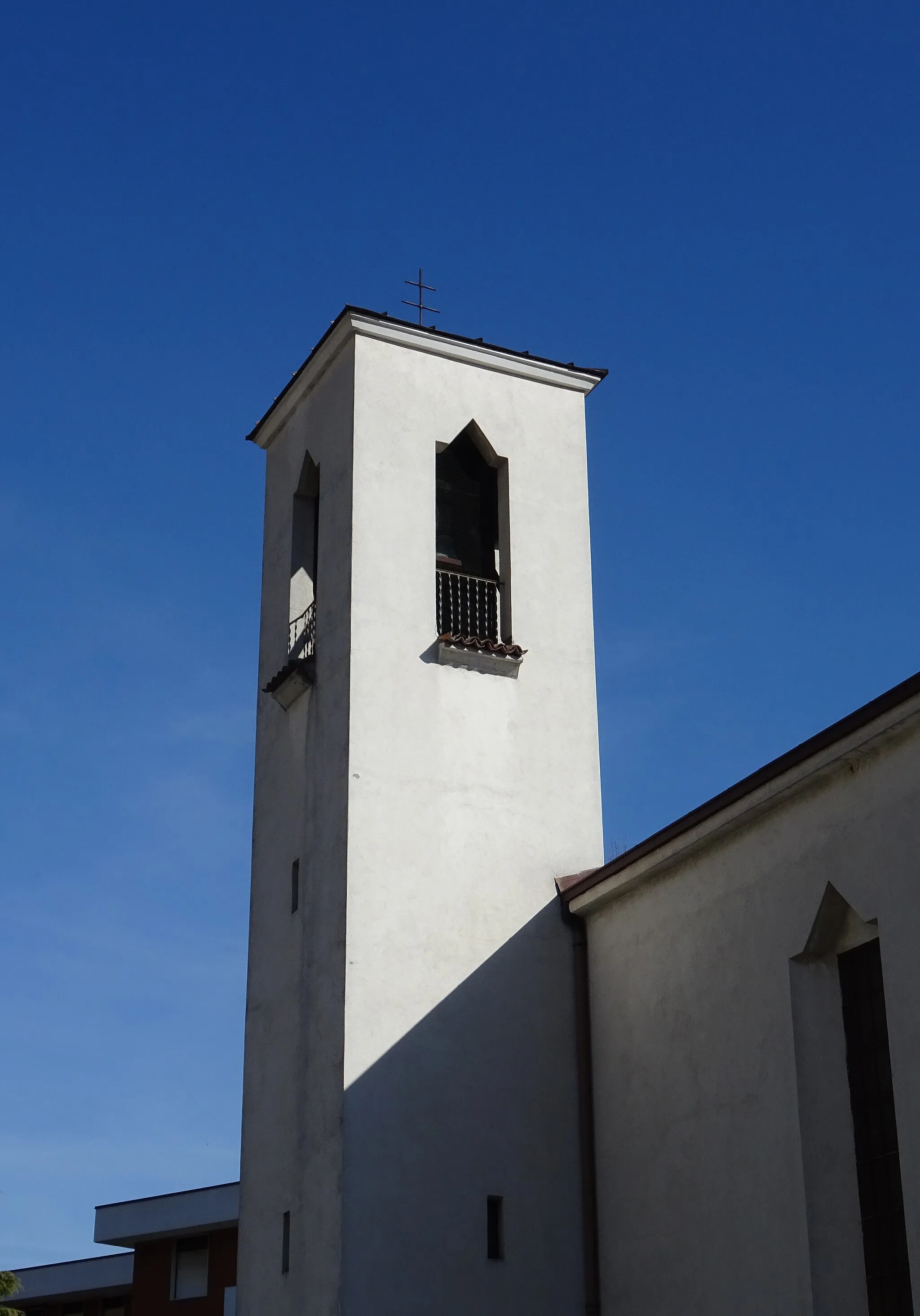 Photo showing: Roncafort (Trento, Italy), Saint Anne church - Belltower