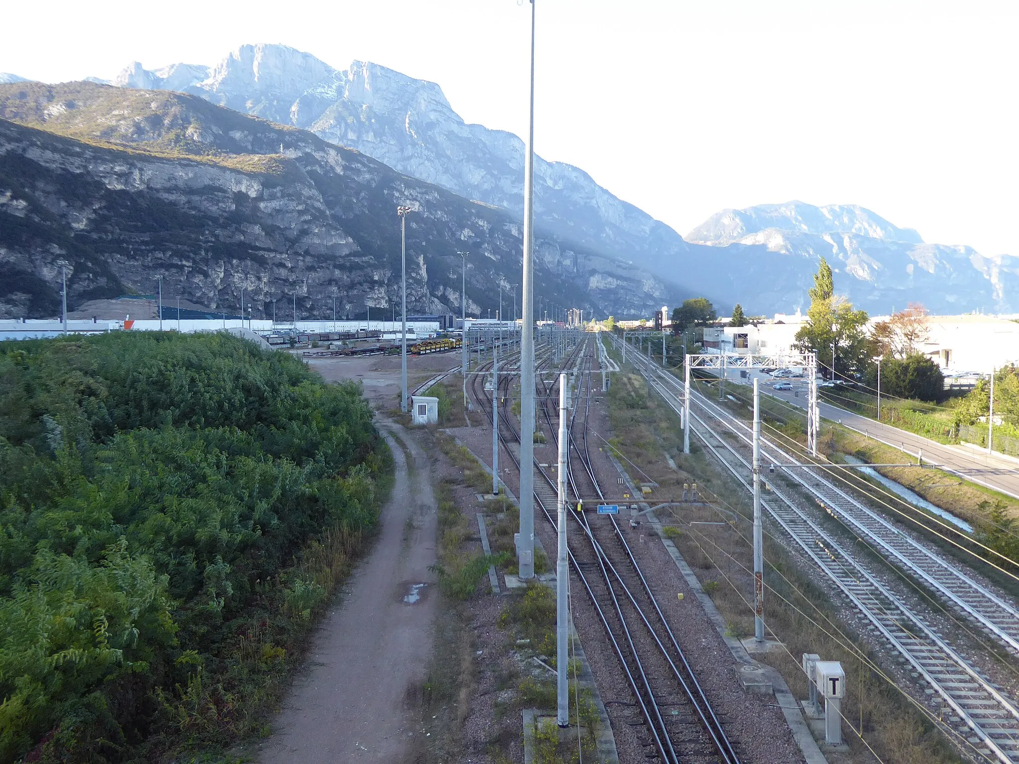 Photo showing: Roncafort train station (Trento, Italy)