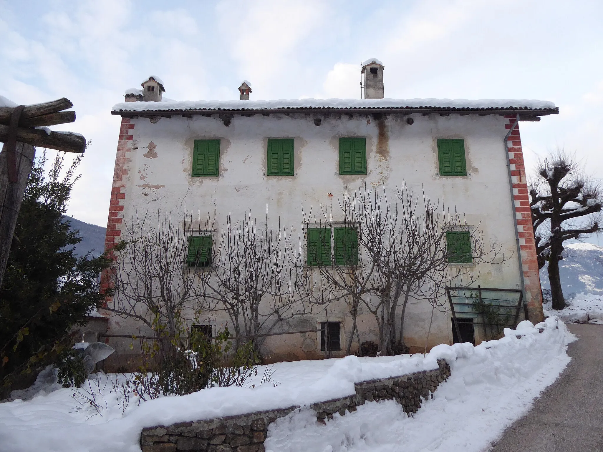 Photo showing: Visle (Borgo Valsugana, Trentino, Italy), Maso Dordi