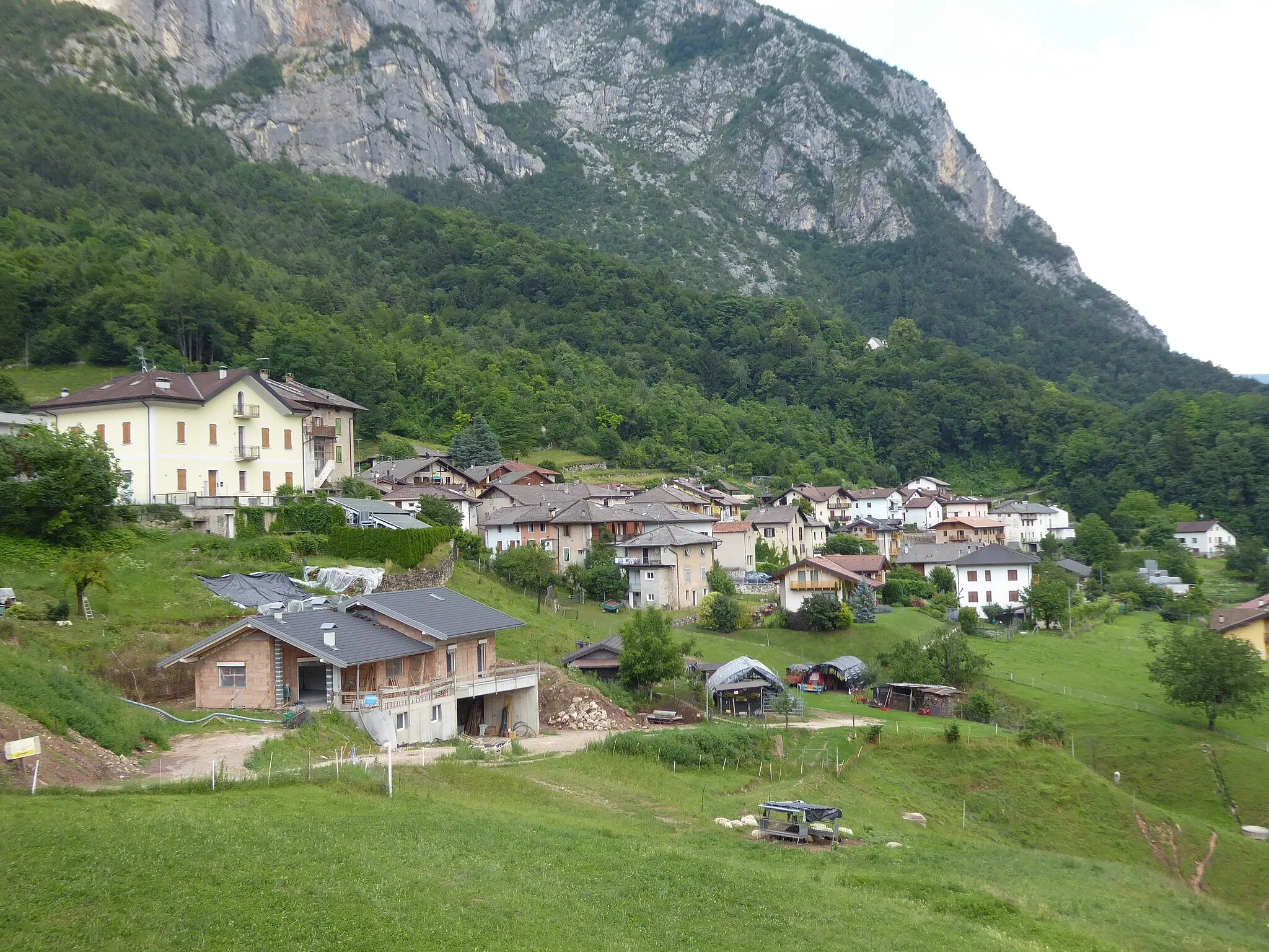 Photo showing: Fracena (Castel Ivano, Trentino, Italy)